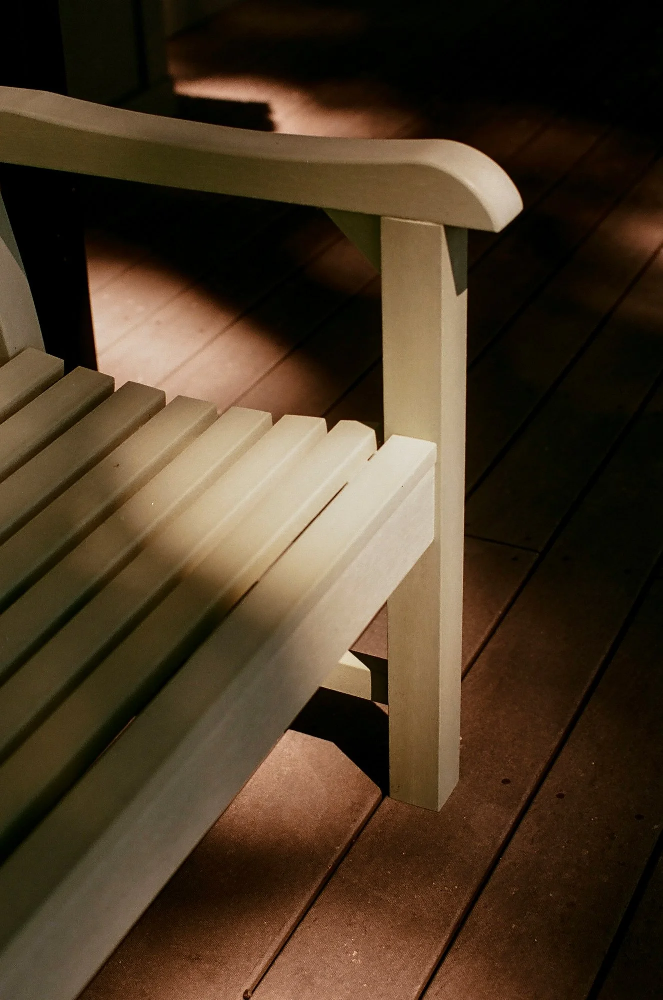 bench-light.jpg