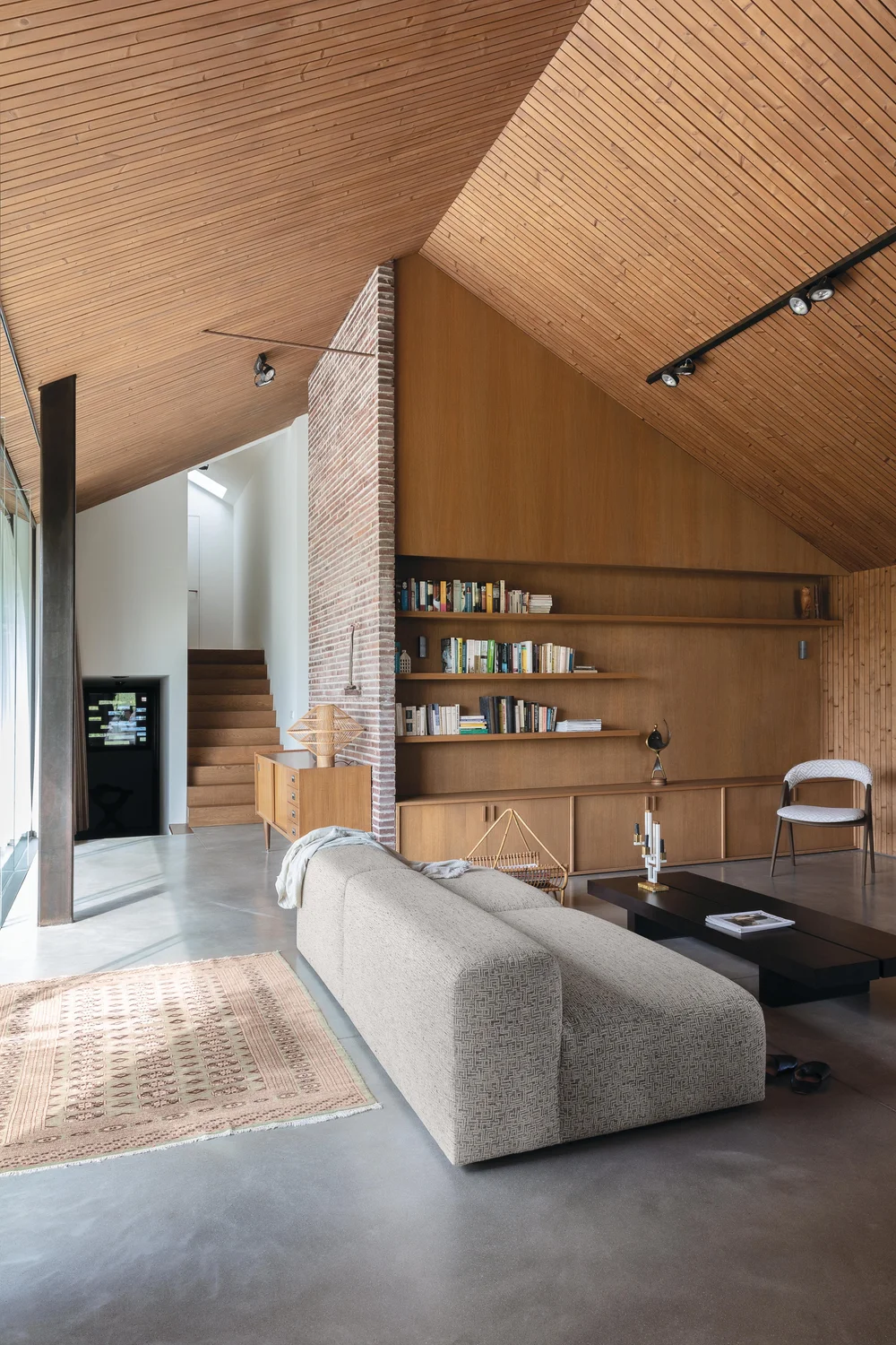   Overland by FibreGuard  