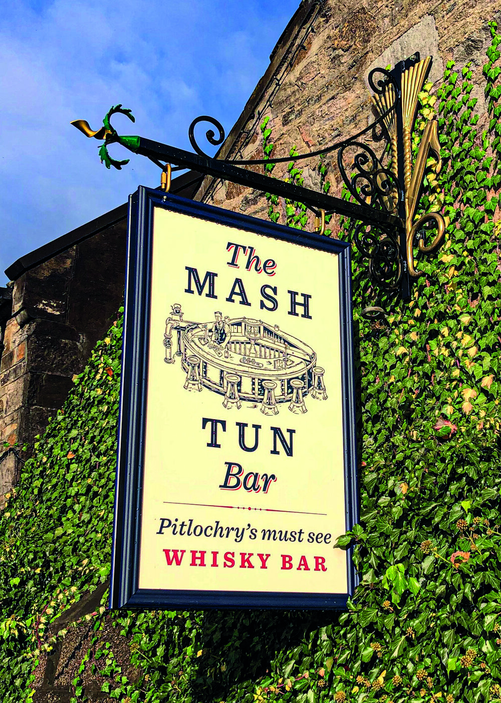 the mash tun bar sign cropped - Jules Akel.jpg