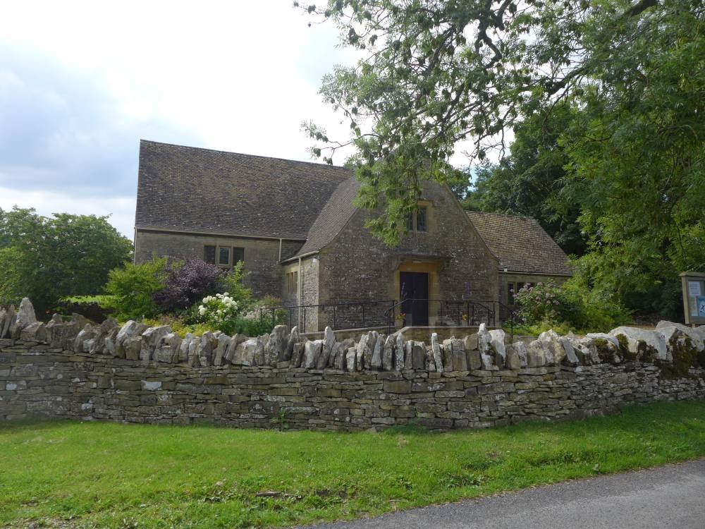 Miserden Hall 1.jpg