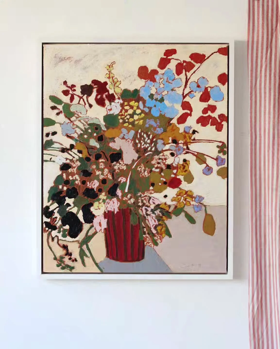 A new oil still life available next month at the AAF Battersea with @the.art.buyer 
'Butterfly Blue' 61 x 76 cm, Oil sticks on wood 

4-8th March
Stand H1

#affordableartfairuk #artfairlondon #artandinteriors #contemporarypainter #oilpainting_artists