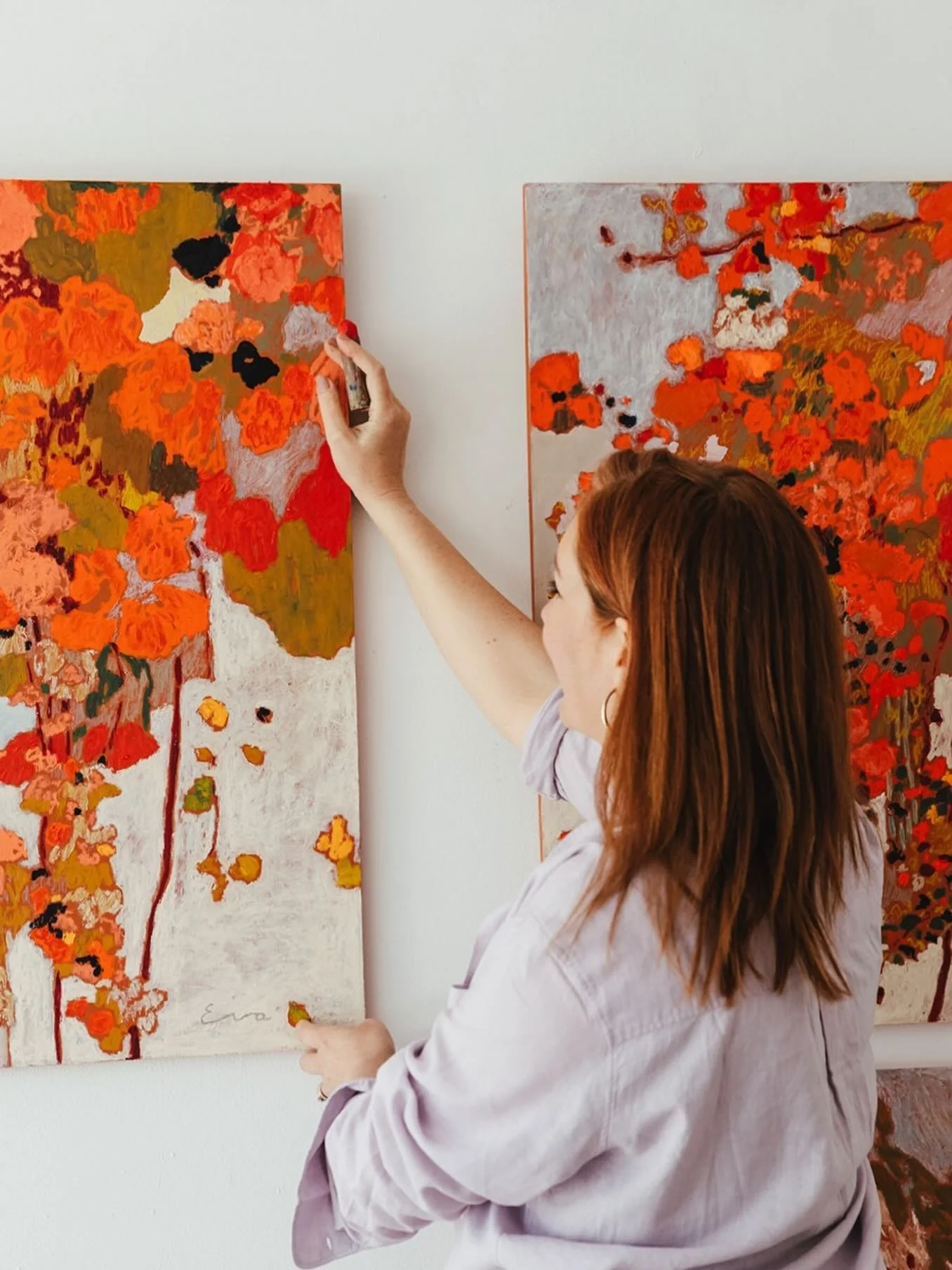 Bougainvillea in the studio 
📷 @matildadelvesphotos 

#oilpainters #contemporaryartists #oilstickspainting #artandinteriors @tappancollective