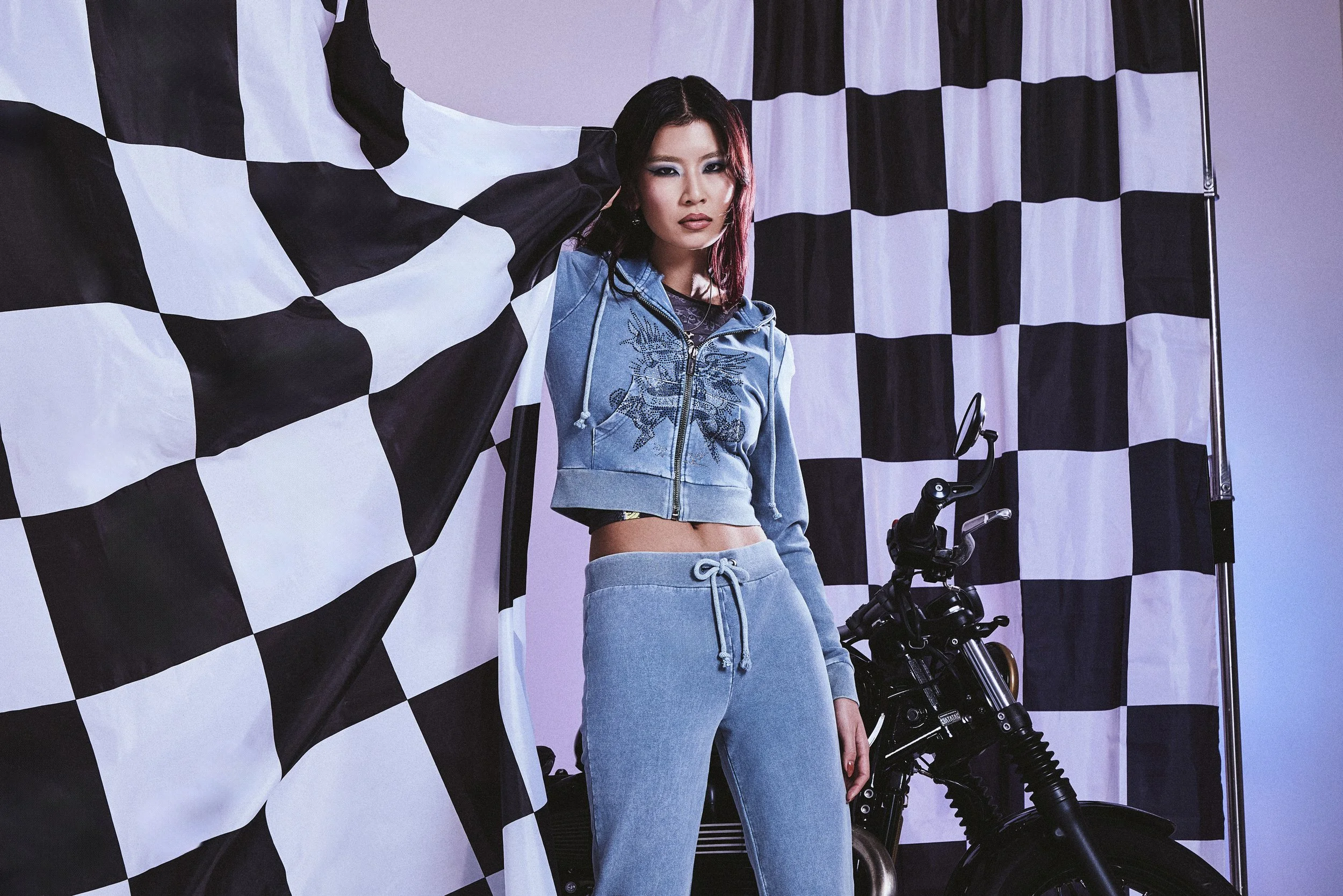 18_11_25_ED_HARDY_LOOKBOOK_260542 copy.jpg