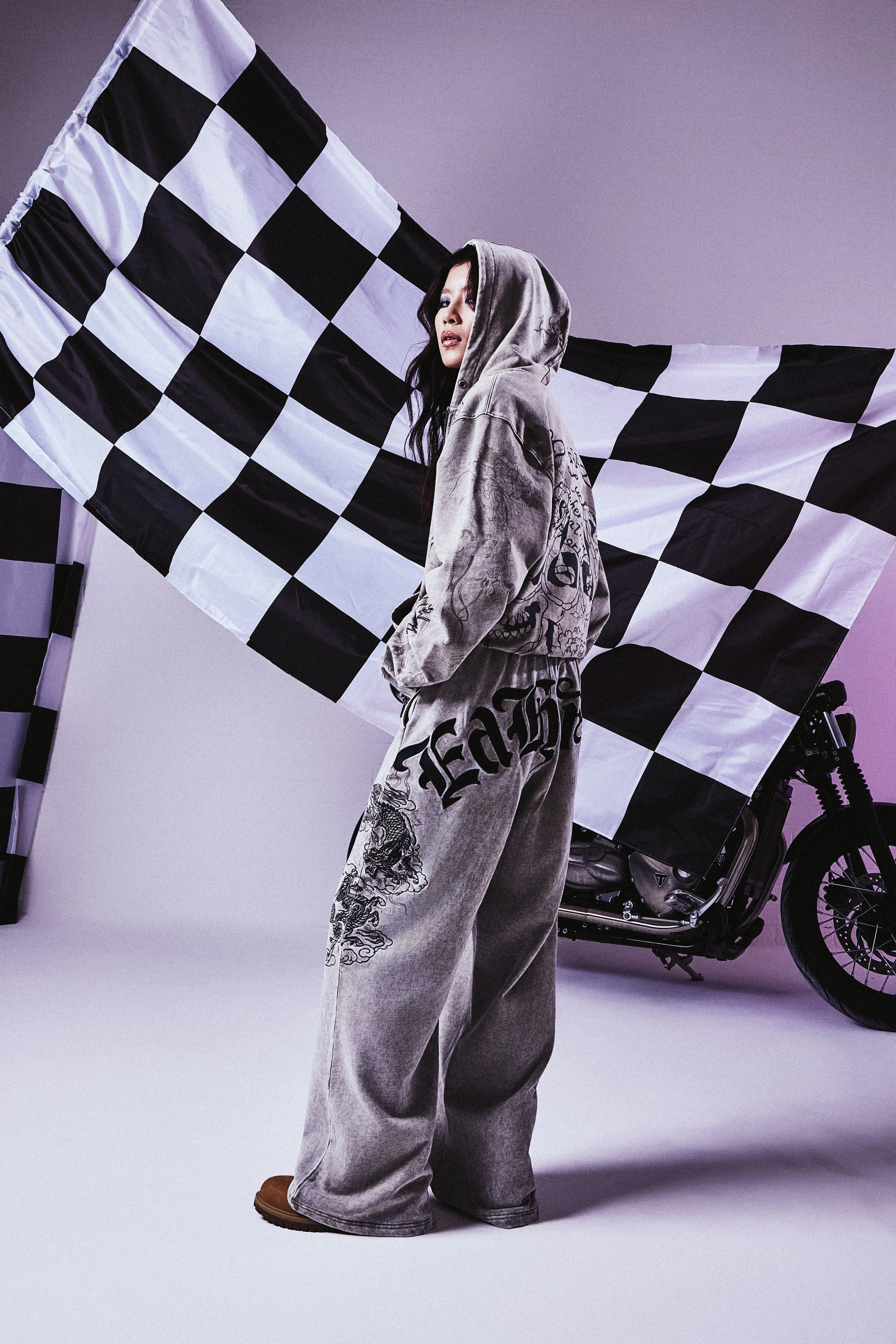 18_11_25_ED_HARDY_LOOKBOOK_261152 copy.jpg