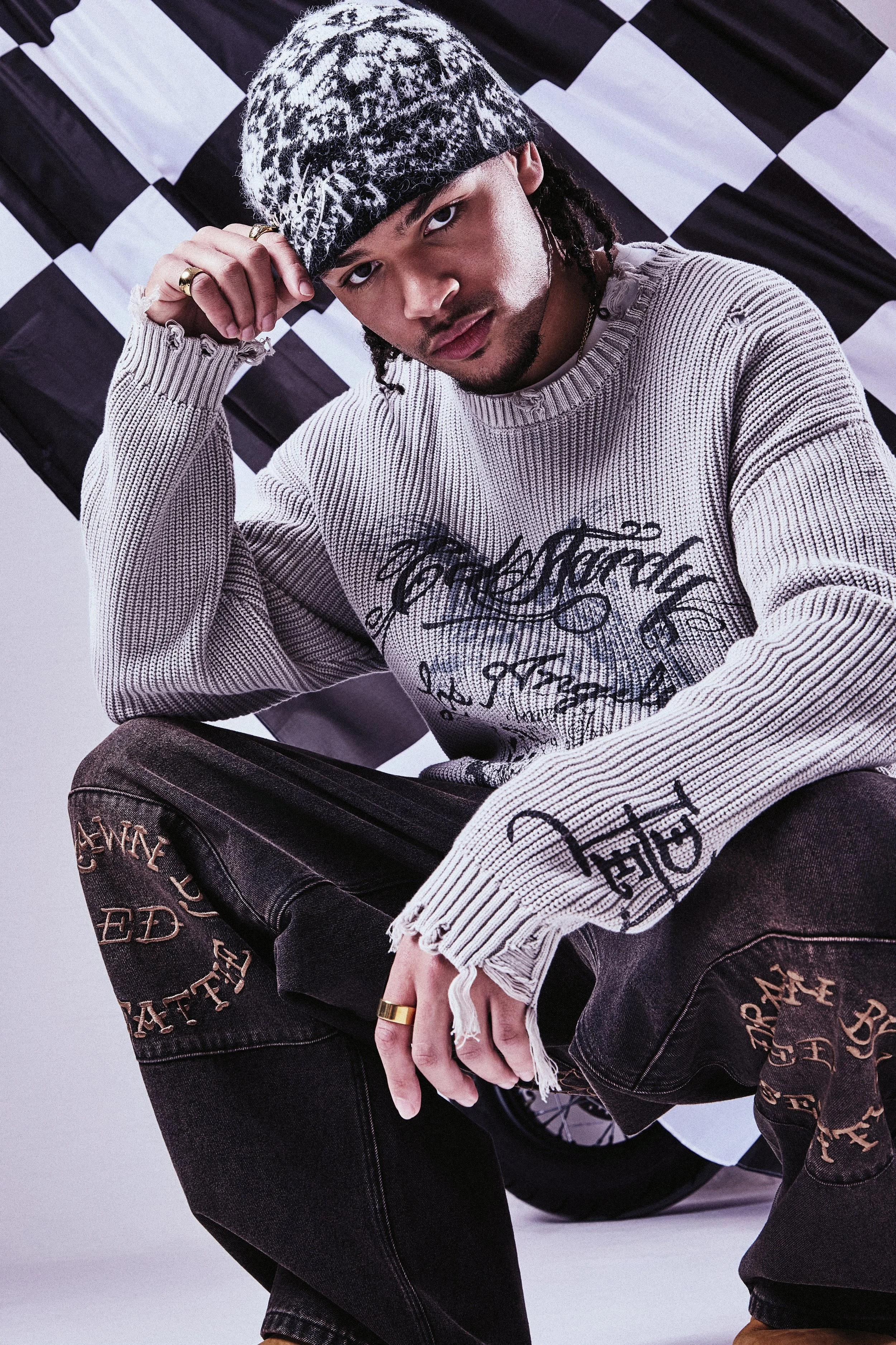 18_11_25_ED_HARDY_LOOKBOOK_261203 copy.jpg