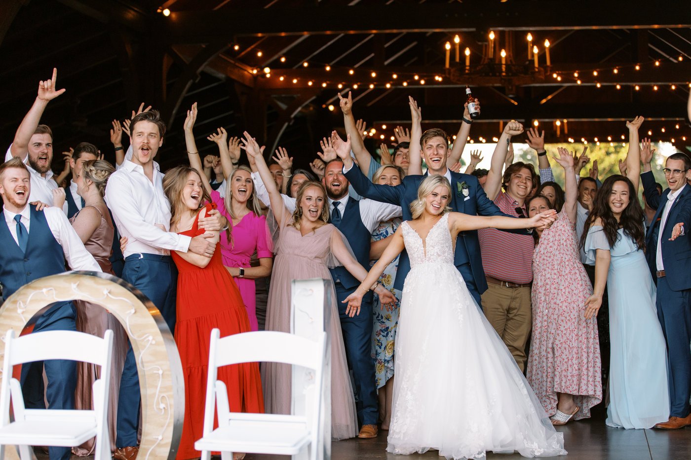 You'll definitely want this picture on your big day!❤ Have you told your photographer yet that you need this shot?🤩📸

www.greengablesfarms.com

📸 Naisang Photography
Chantelle Jordan Photography

#weddingreception #WeddingVenue #StatesvilleNC #gre