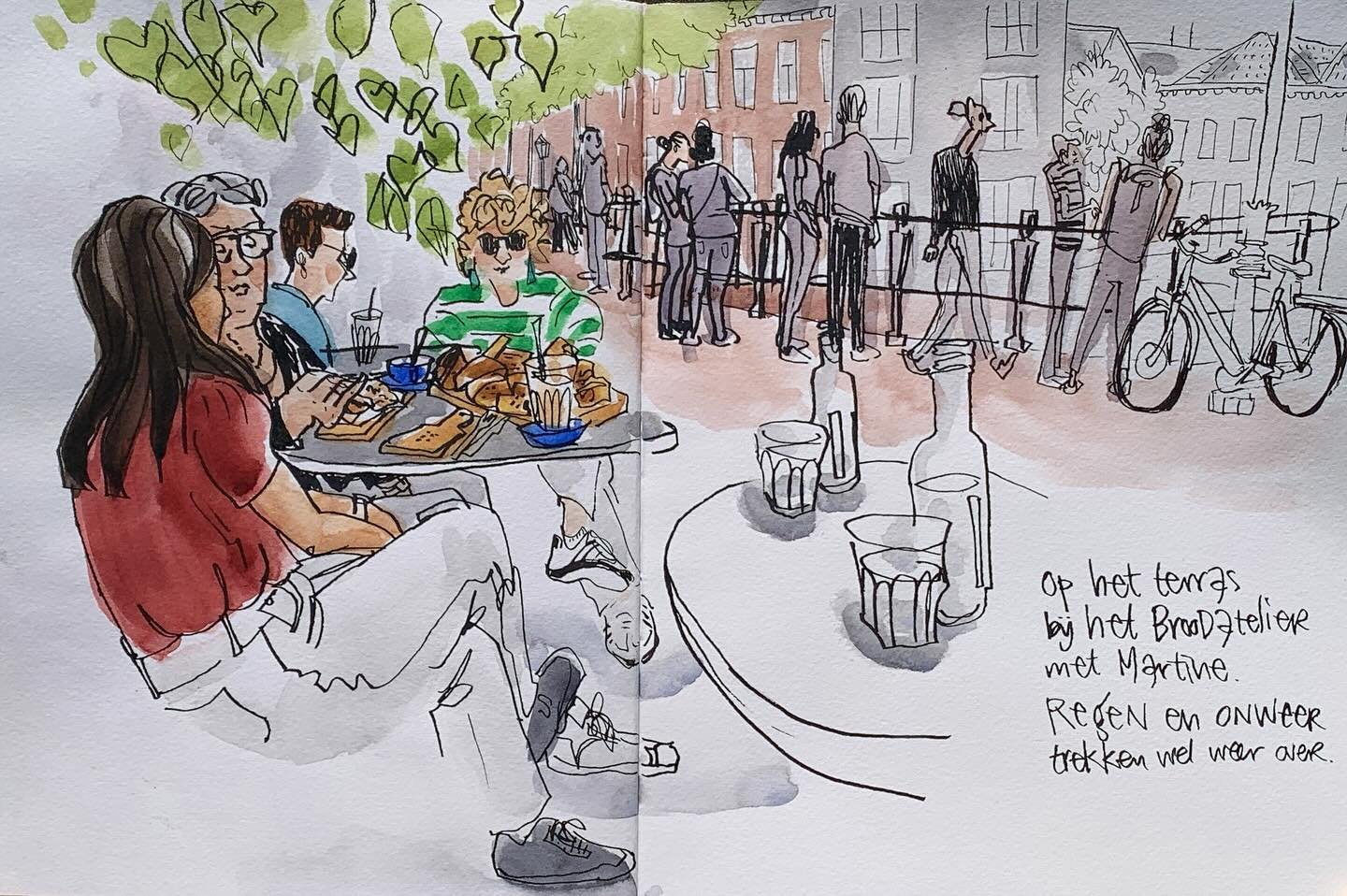 Sunday bliss. 

Lunch, chatting and drawing with @martinedegraaff and then a visit to @gertrudesteenbeek &lsquo;s open studio to awe over her many art journals and sketchbooks. 

This drawing was done at the outdoor terrace of @broodatelier where I s