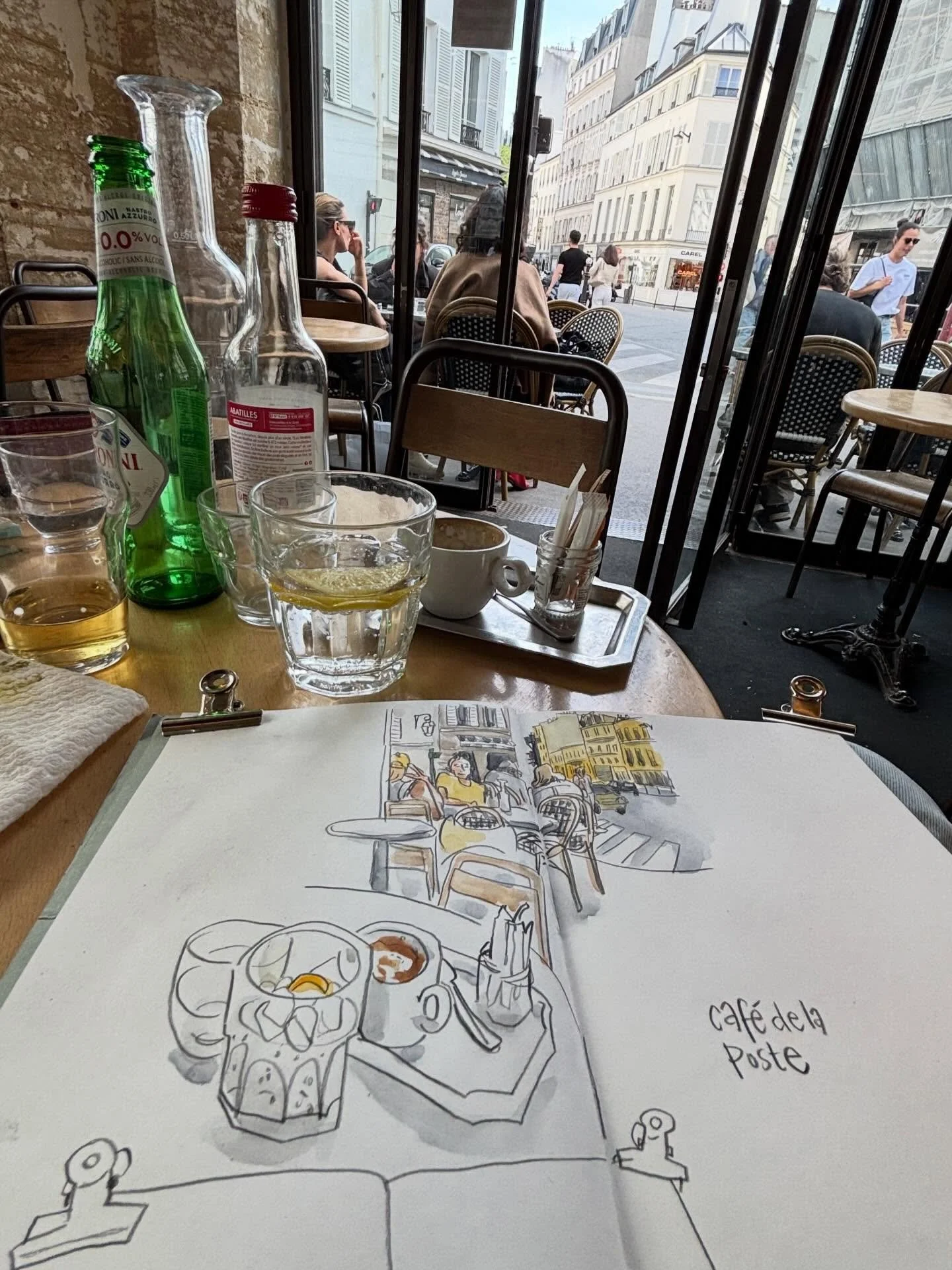 This Wednesday might just be my favorite of the year so far!

I started with a coffee-and-sketch date, wandered through Mus&eacute;e Carnavalet in the afternoon, then unwound with cold drinks and more sketching at a cozy corner caf&eacute;. Paris, as