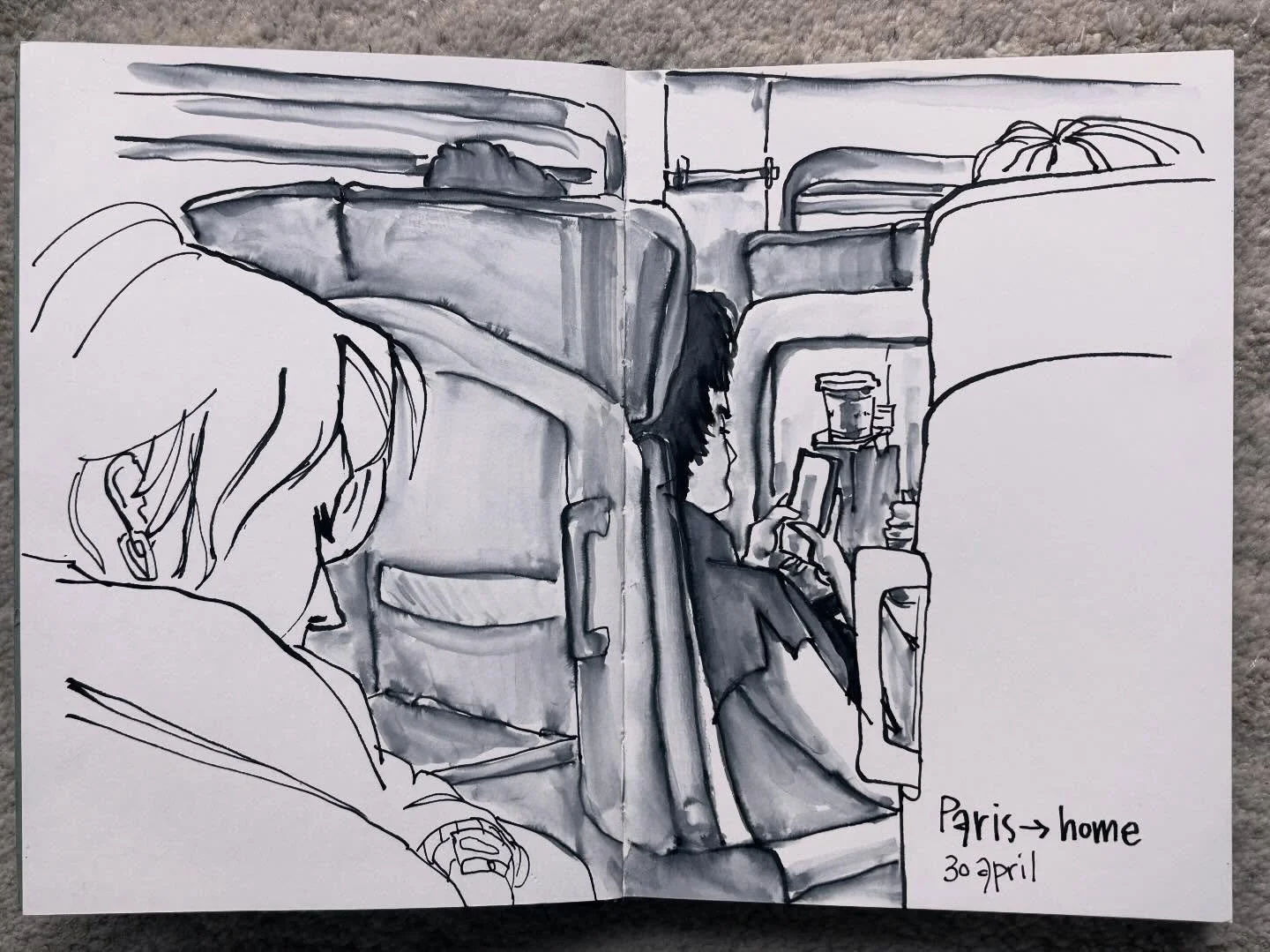 Tip! A pen with watersoluble ink can be very versatile, and all you need. Especially when you don&rsquo;t have space to spread out your tools. 
Yesterday on the train back from Paris, I sat in the window seat. My pen in one hand and a waterbrush in t