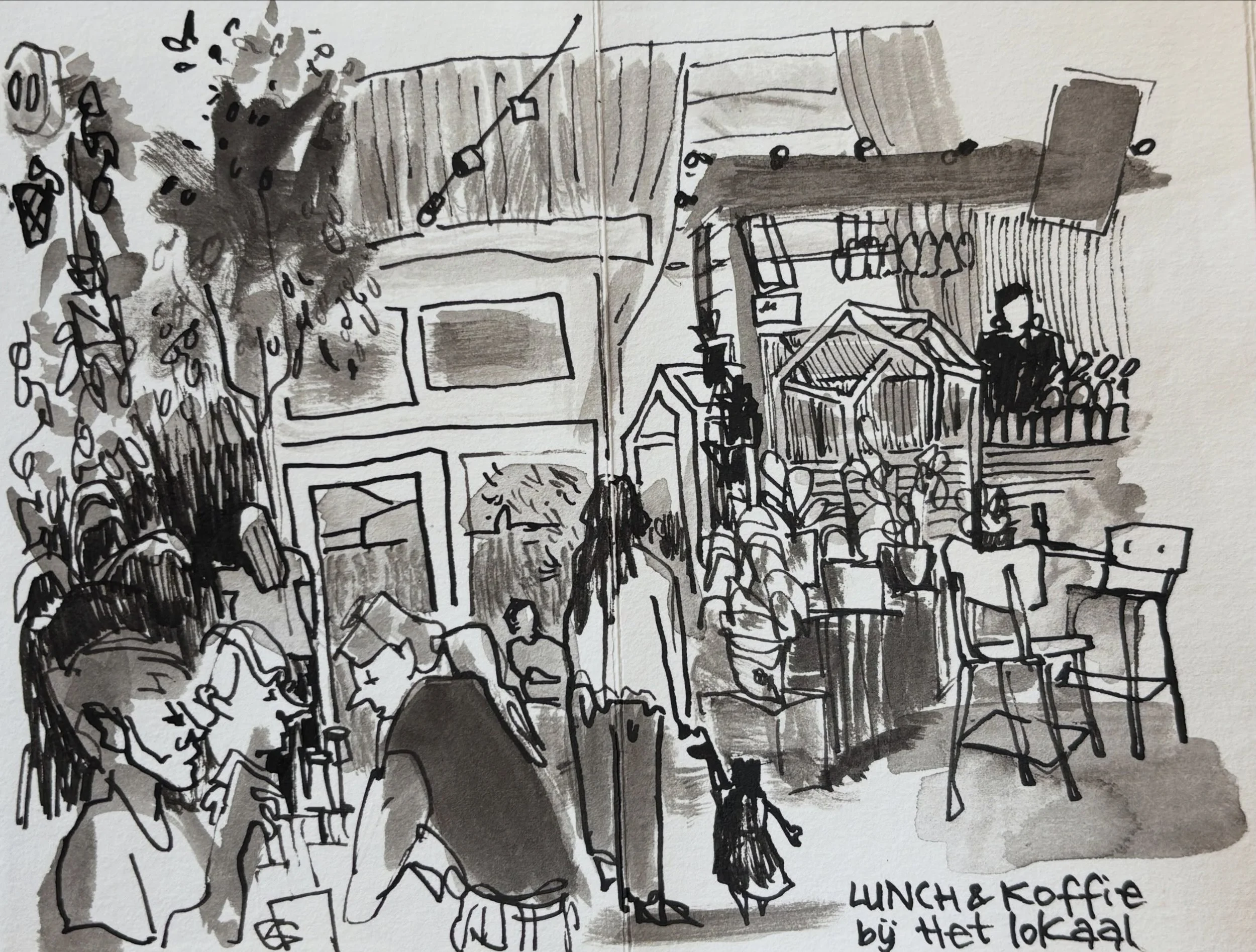 Happy weekend!
Today I combined lunch by myself at @het_lokaal 
I made it&rsquo;s a bit of a creative adventure by bringing only India ink, a brush and dip pen along with my Etchr accordion sketchbook. 

What creative adventure will you seek this wee