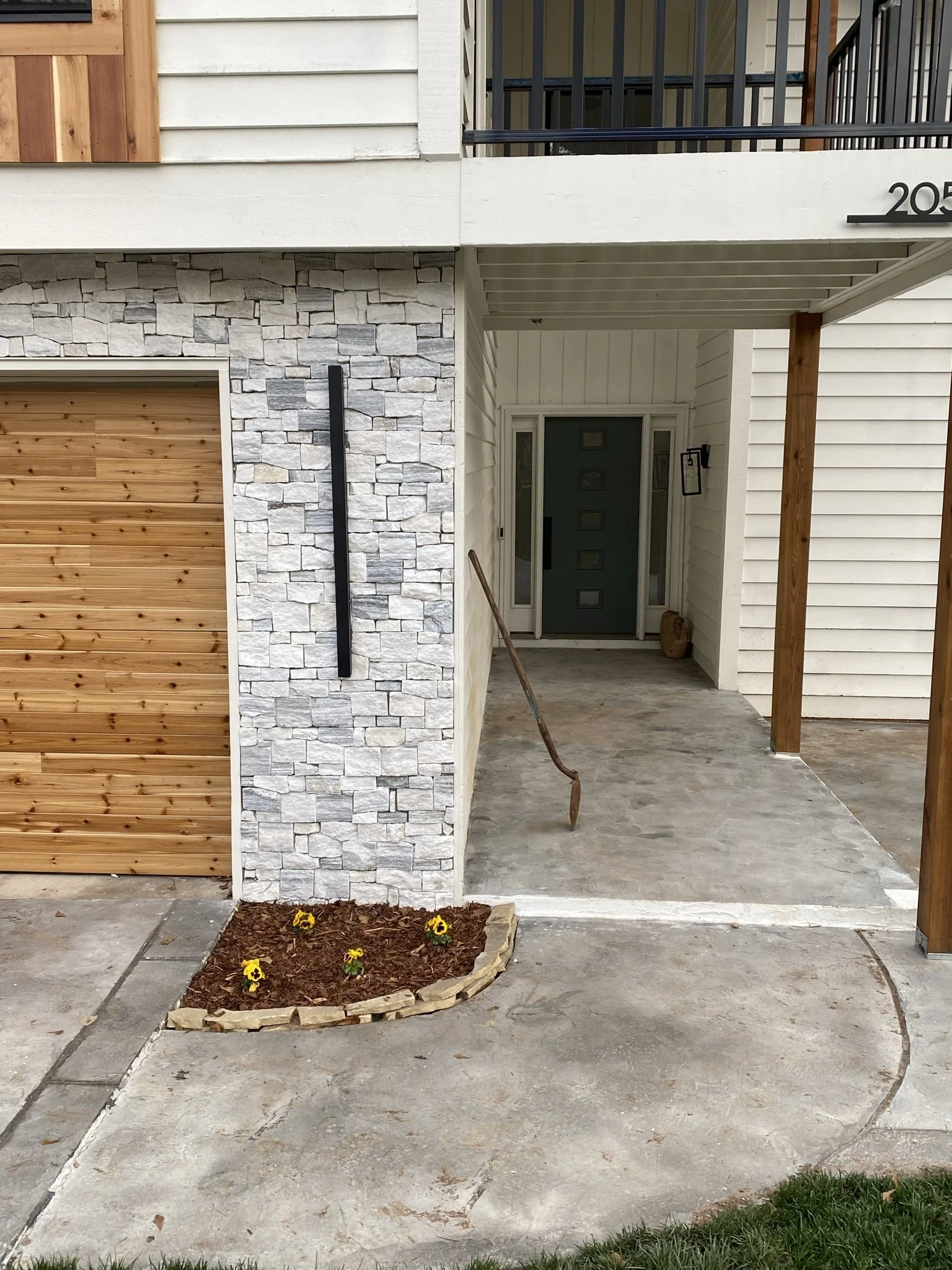 Had to do something nice with this weird little corner...I like how it turned out!