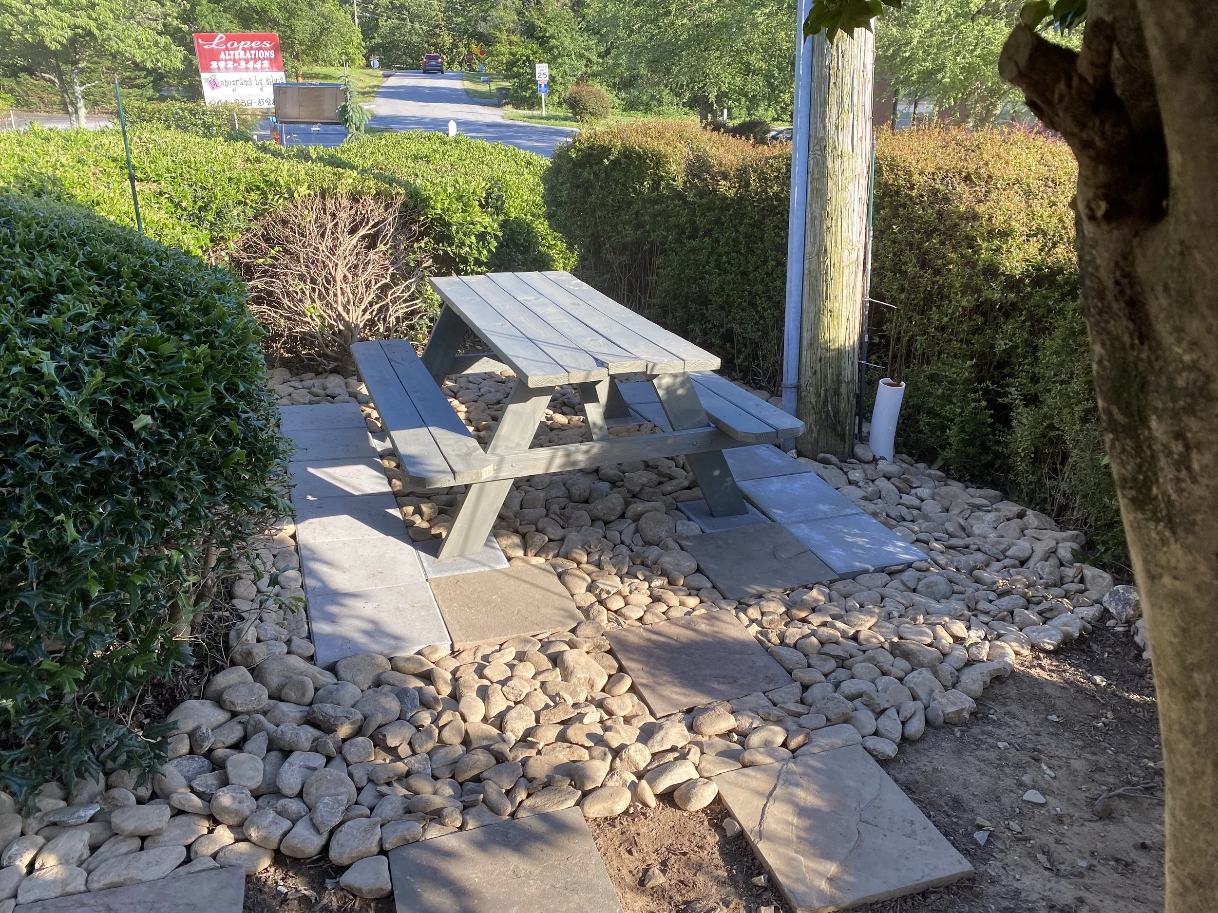 Hideaway lunch spot :) Would've been nice if I had finished the rocks BEFORE the picture...