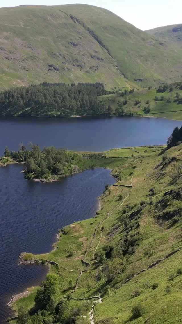 Mardale and Haweswater hides a darker truth. In the dryer years its possible to see the remains of Mardale village which was flooded to create the larger reservoir.
#mardale #lakedistricthikers #lakedistrictnationalpark #lakedistrictuk #lakedistric