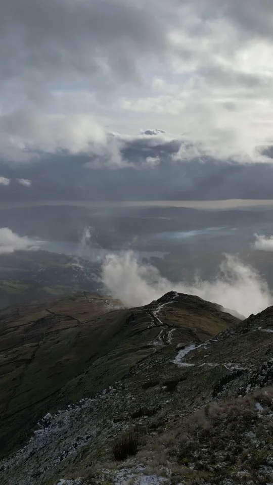 Always take time to look around you and admire all there is to see...
This was taken on a walk along the Fairfield Horseshoe during my descent back down to Ambleside.
#lakedistrictphotography #dronelife #drone #dronephotography #dronevideo #fairfi