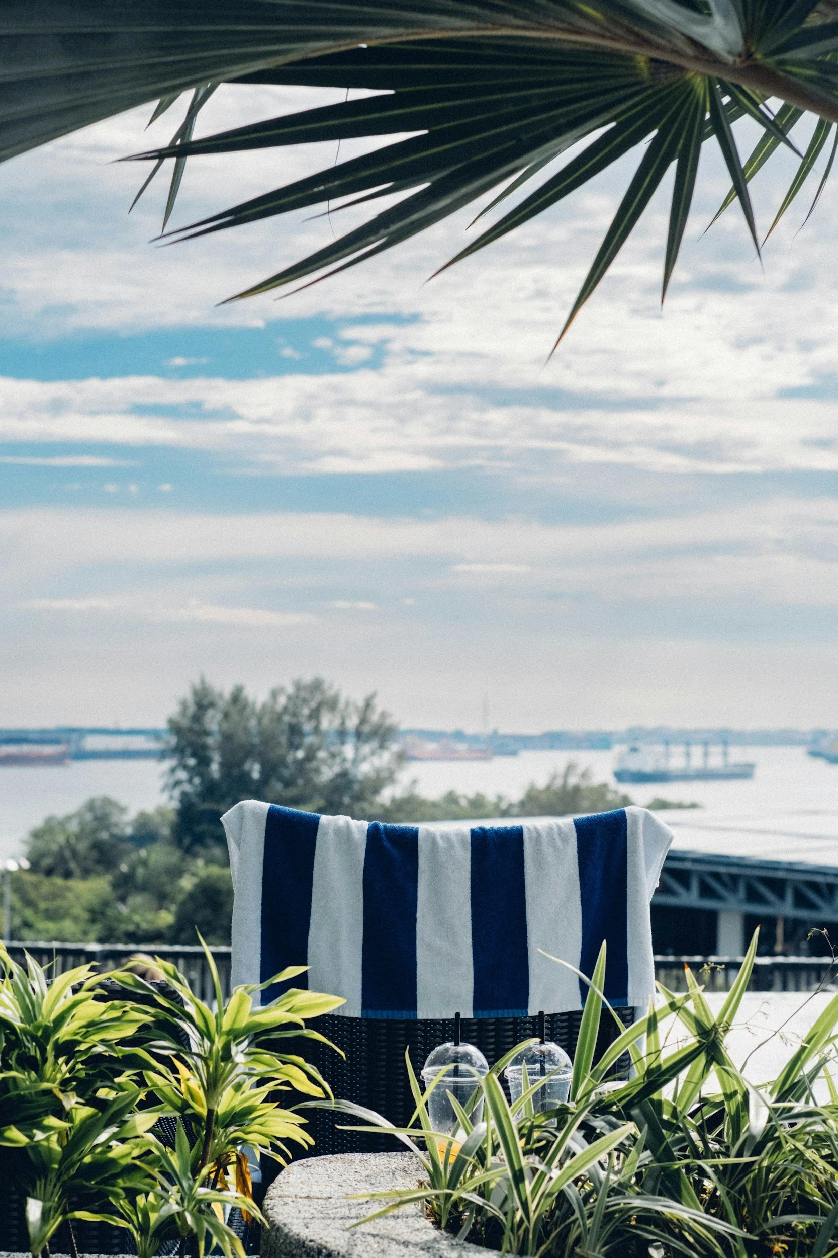 unsplash-image-pwqx-MxddfA.jpg