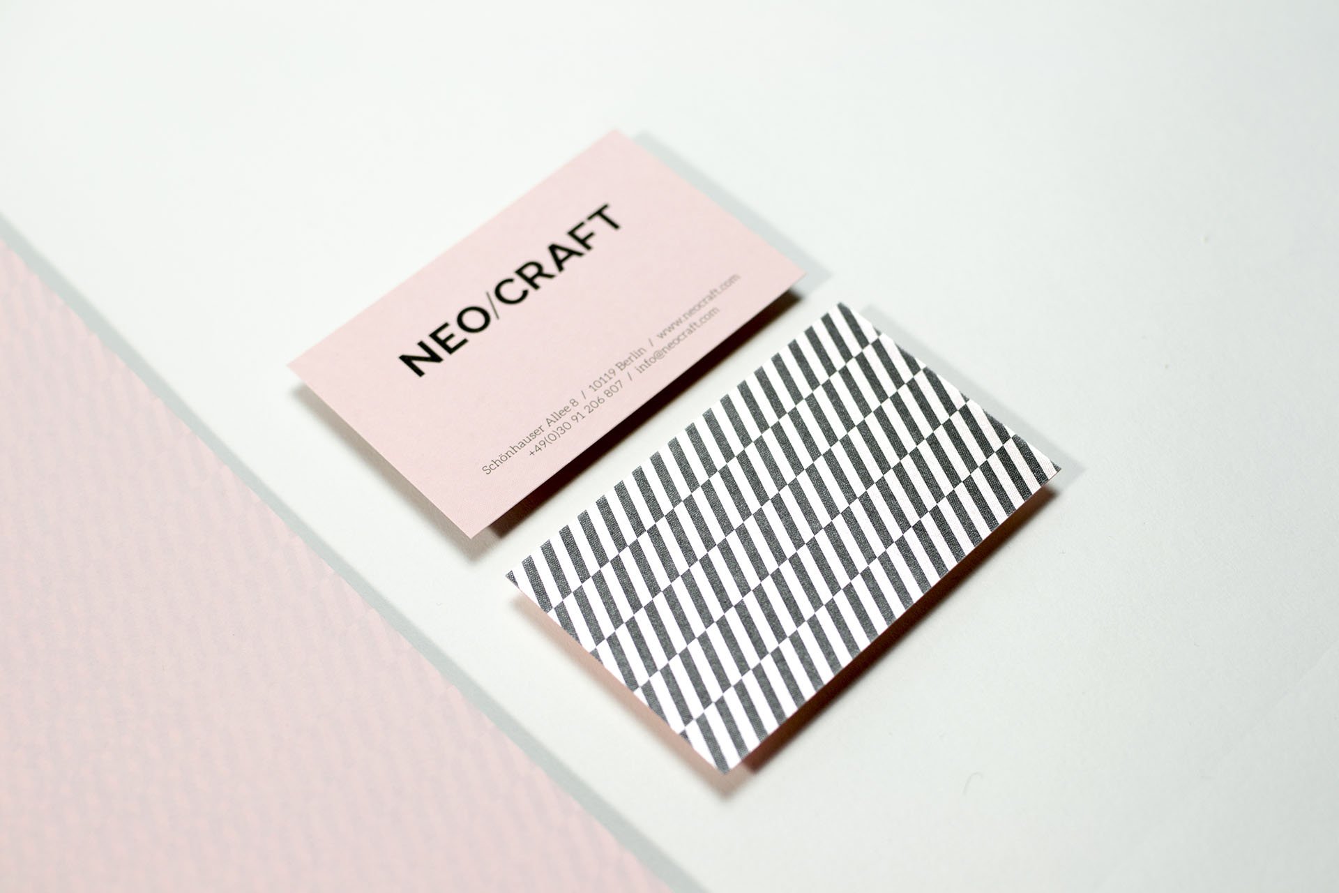 Visitenkarte, Vorder- und Rückseite von NeoCraft