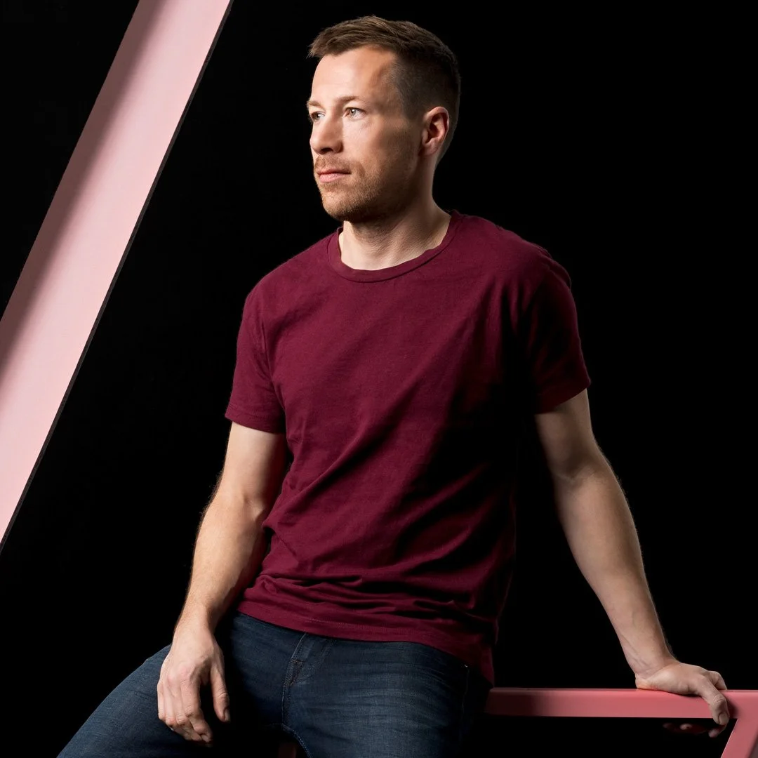 Portrait von Sebastian Scherer, CEO und Designer von Neo Craft