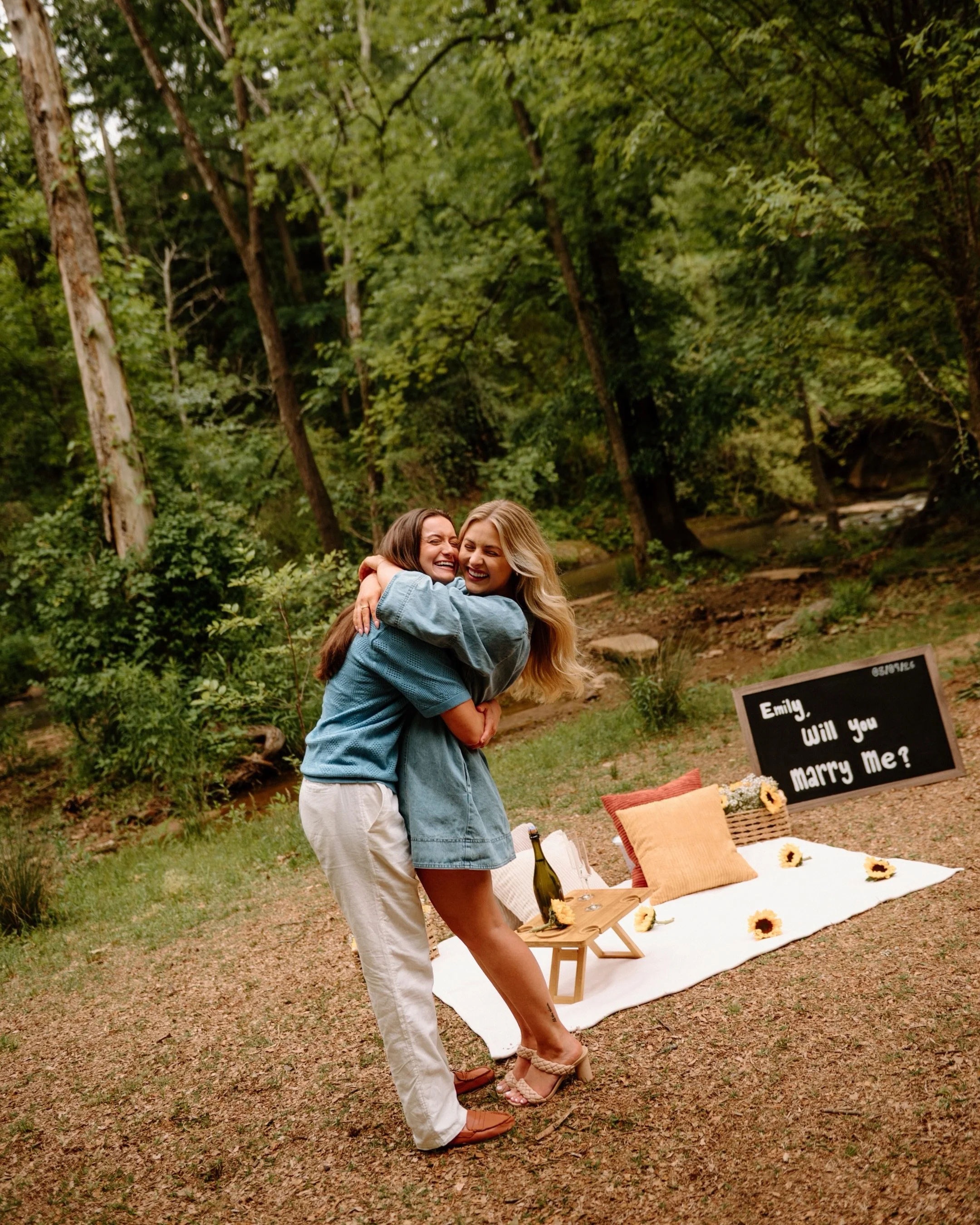 The sweetest surprise proposal with T&amp;E in Falls Park!!! 💍🌻🥂