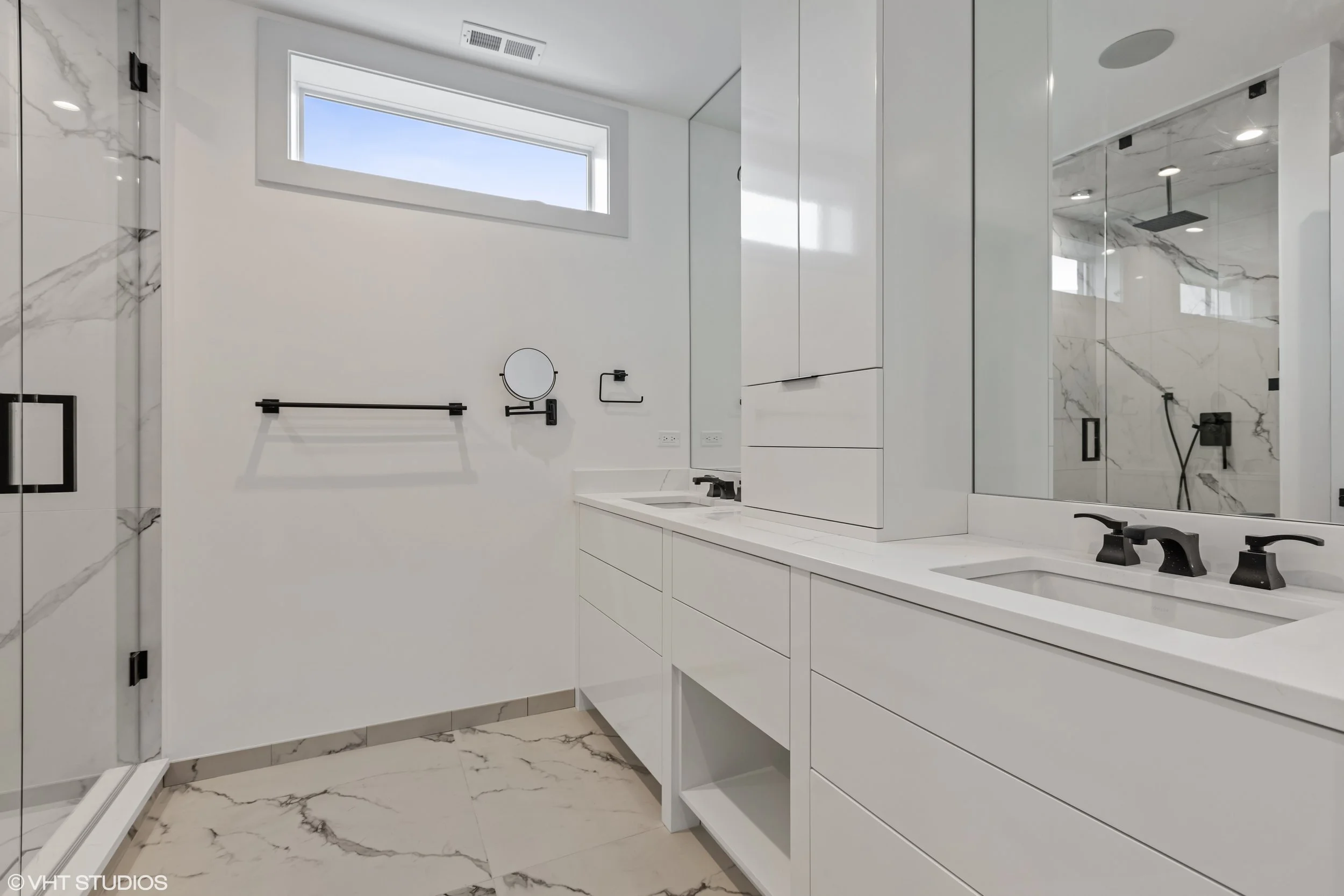 UNIT 2 PRIMARY BATHROOM.jpg