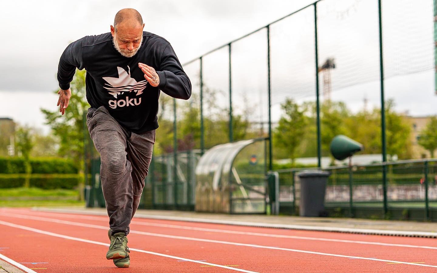 Trackday!
@julienpineau1 founder of @strongfit1 working in explosive sprints. Always learning, always evolving. 

#sprint #strongfit #trackday  #running #sportsphotography #photography