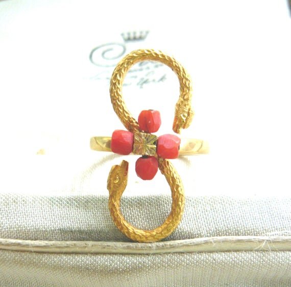 https://i.etsystatic.com/11619745/r/il/df16ae/2562306416/il_570xN.2562306416_acak.jpg