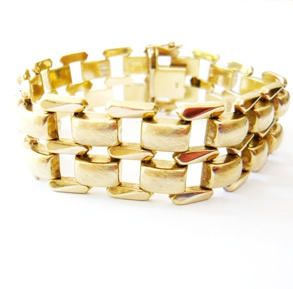 https://i.etsystatic.com/11619745/r/il/e467b0/3159336521/il_570xN.3159336521_s69a.jpg