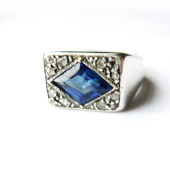 https://i.etsystatic.com/11619745/r/il/28b7dd/2775511779/il_570xN.2775511779_8c03.jpg