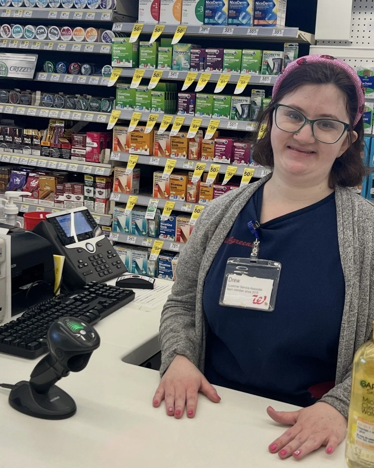 𝗠𝗘𝗘𝗧 𝗗𝗥𝗘𝗪! 𝗦𝗛𝗘 𝗜𝗦 𝗧𝗛𝗥𝗜𝗩𝗜𝗡𝗚 at both of her jobs at Walgreens &amp; Pick-n-Save! She has worked at Walgreens for 11 years, and at Pick-n-Save for 1 year! At both jobs, she initially struggled with communication &amp; advocating for