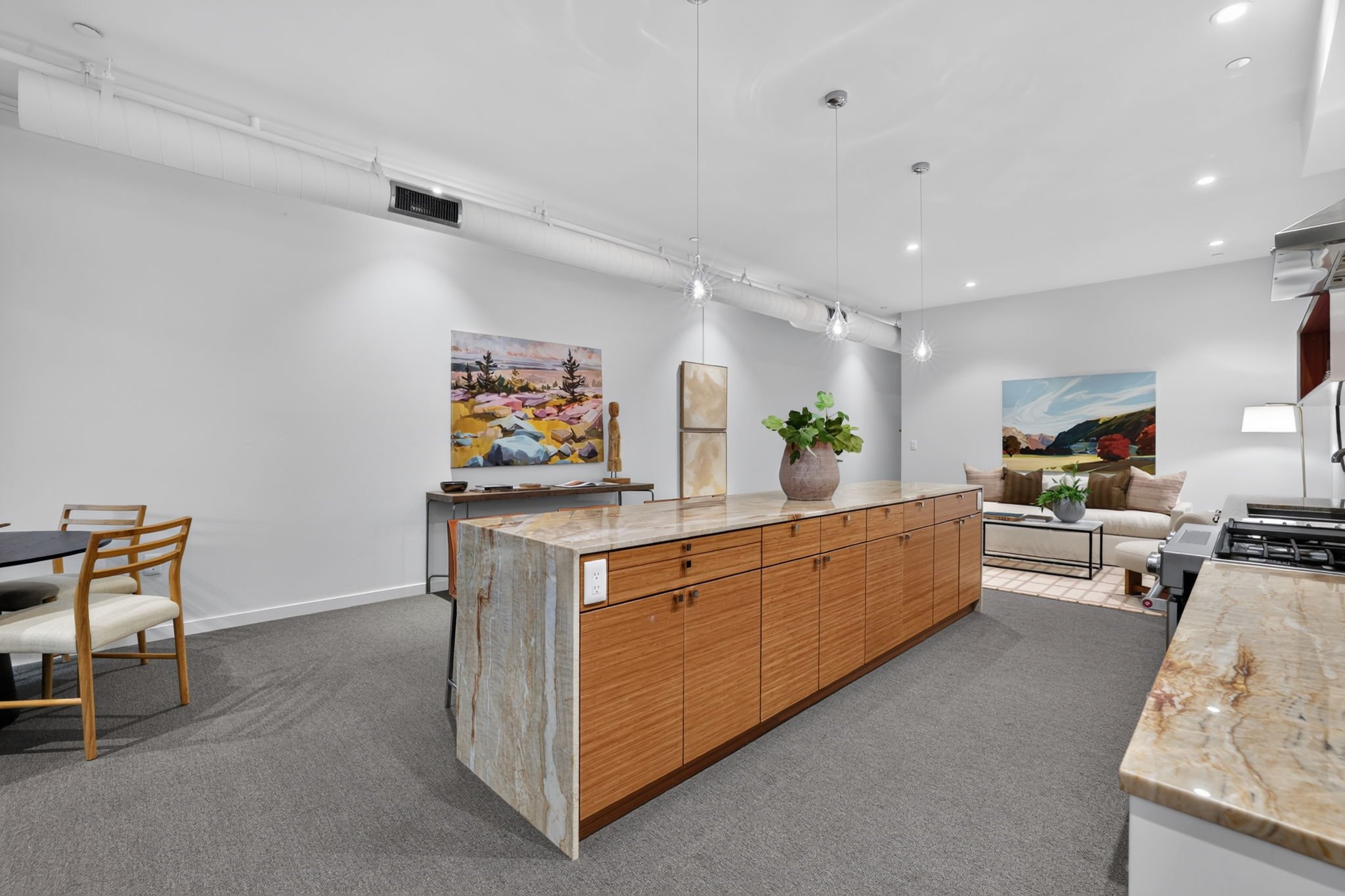 20-web-or-mls-1813 Capitol Ave.-20.jpg