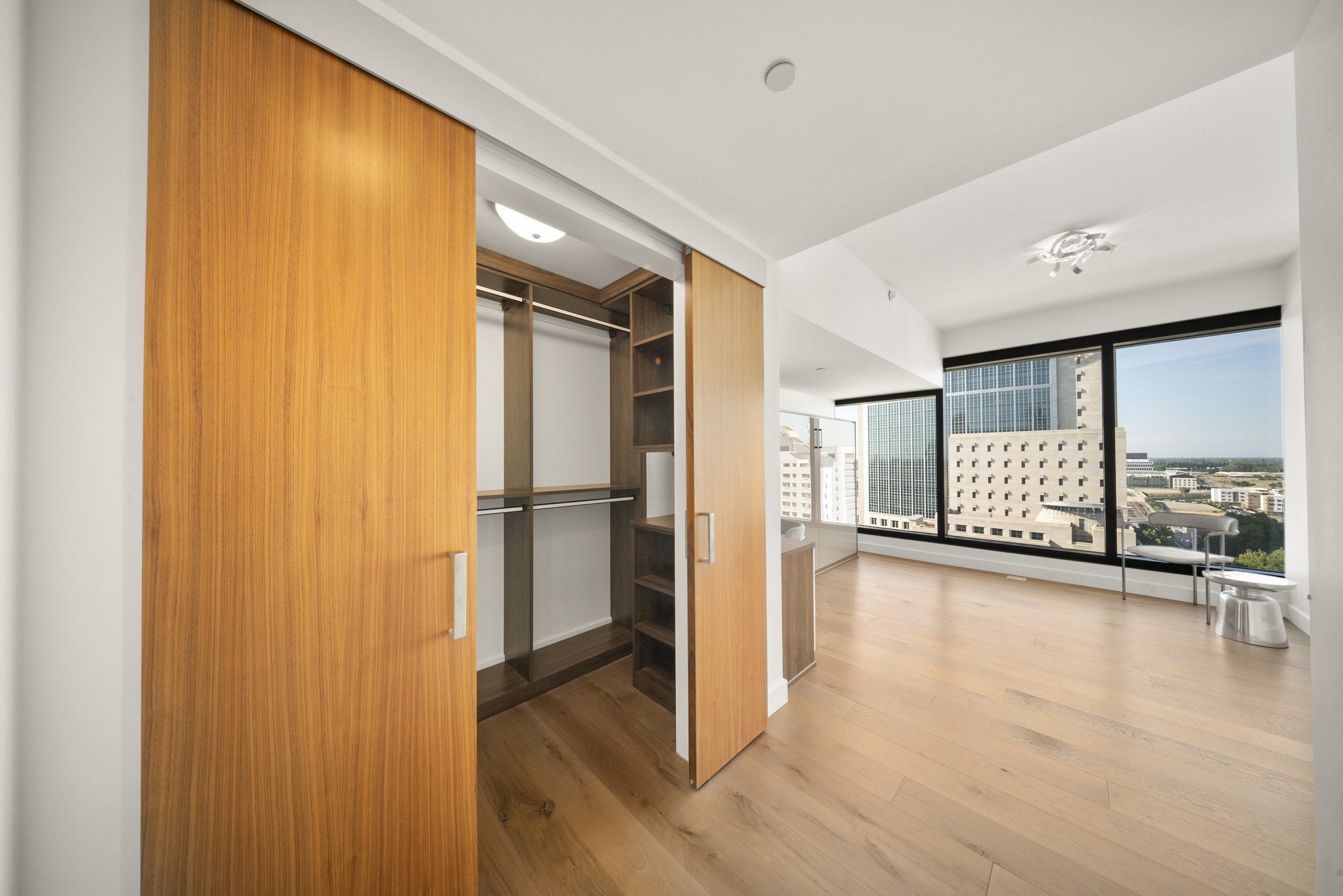 500 J St 1408 Photos (32).jpg