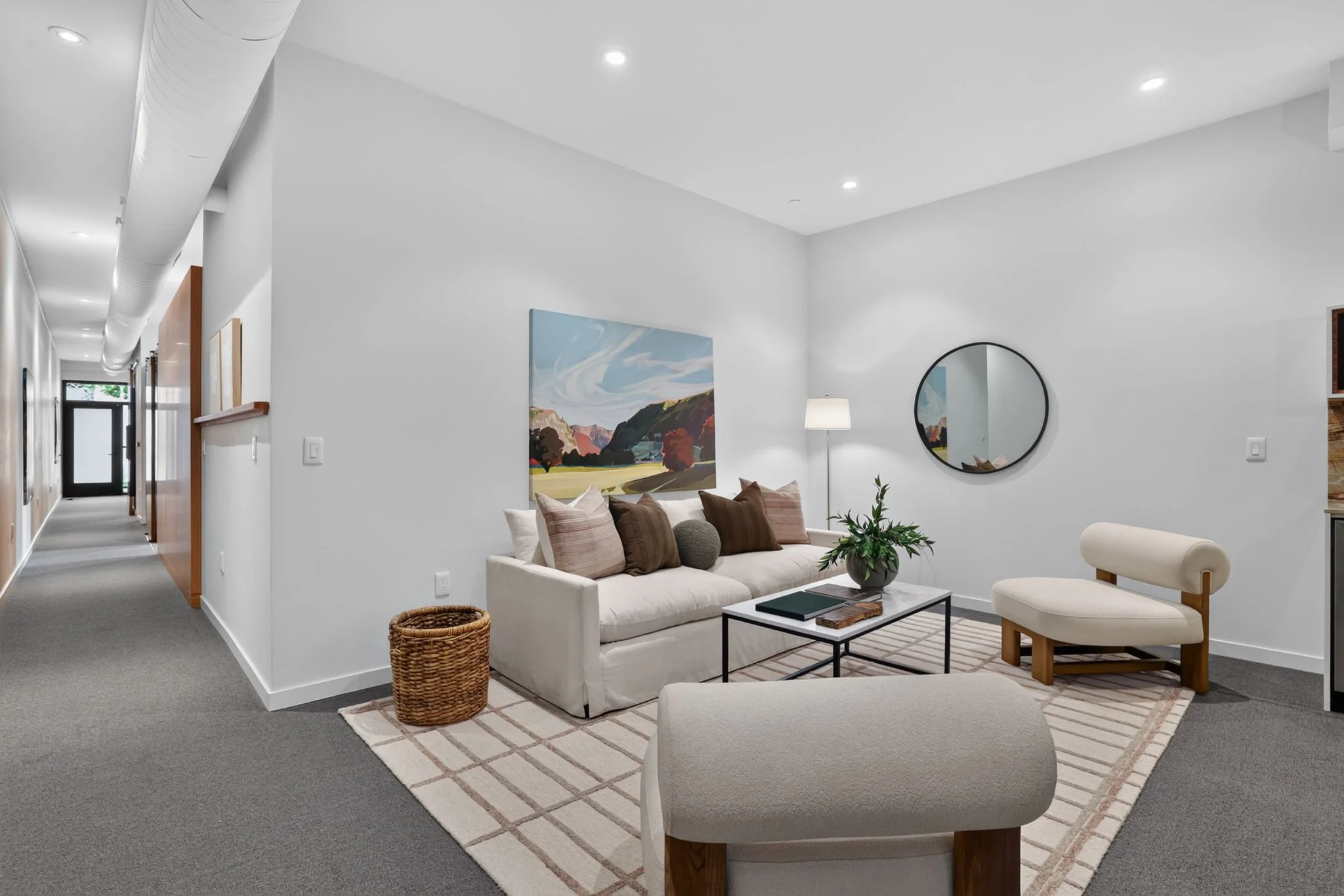 16-web-or-mls-1813 Capitol Ave.-16.jpg