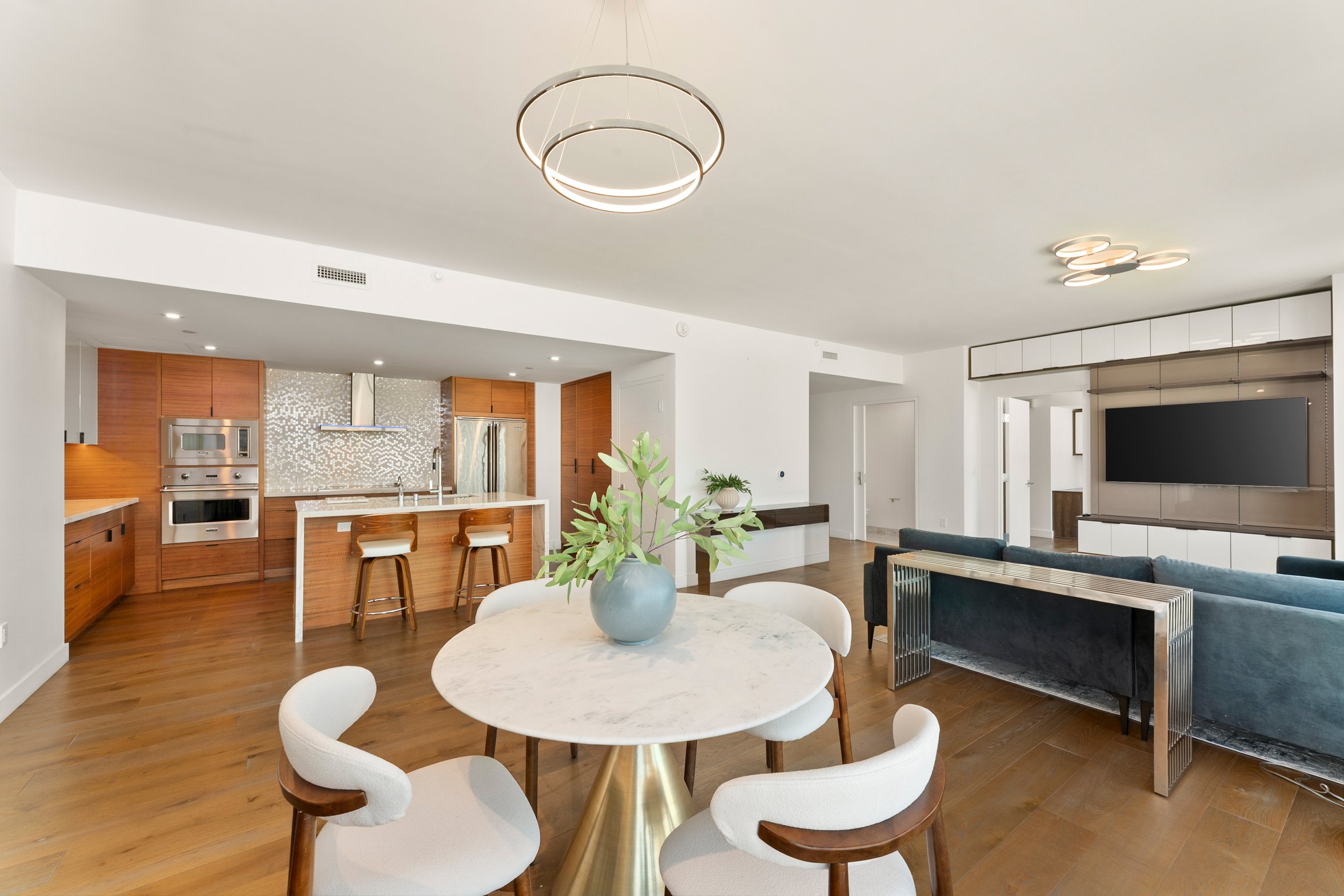 500 J St 1408 Photos (13).jpg