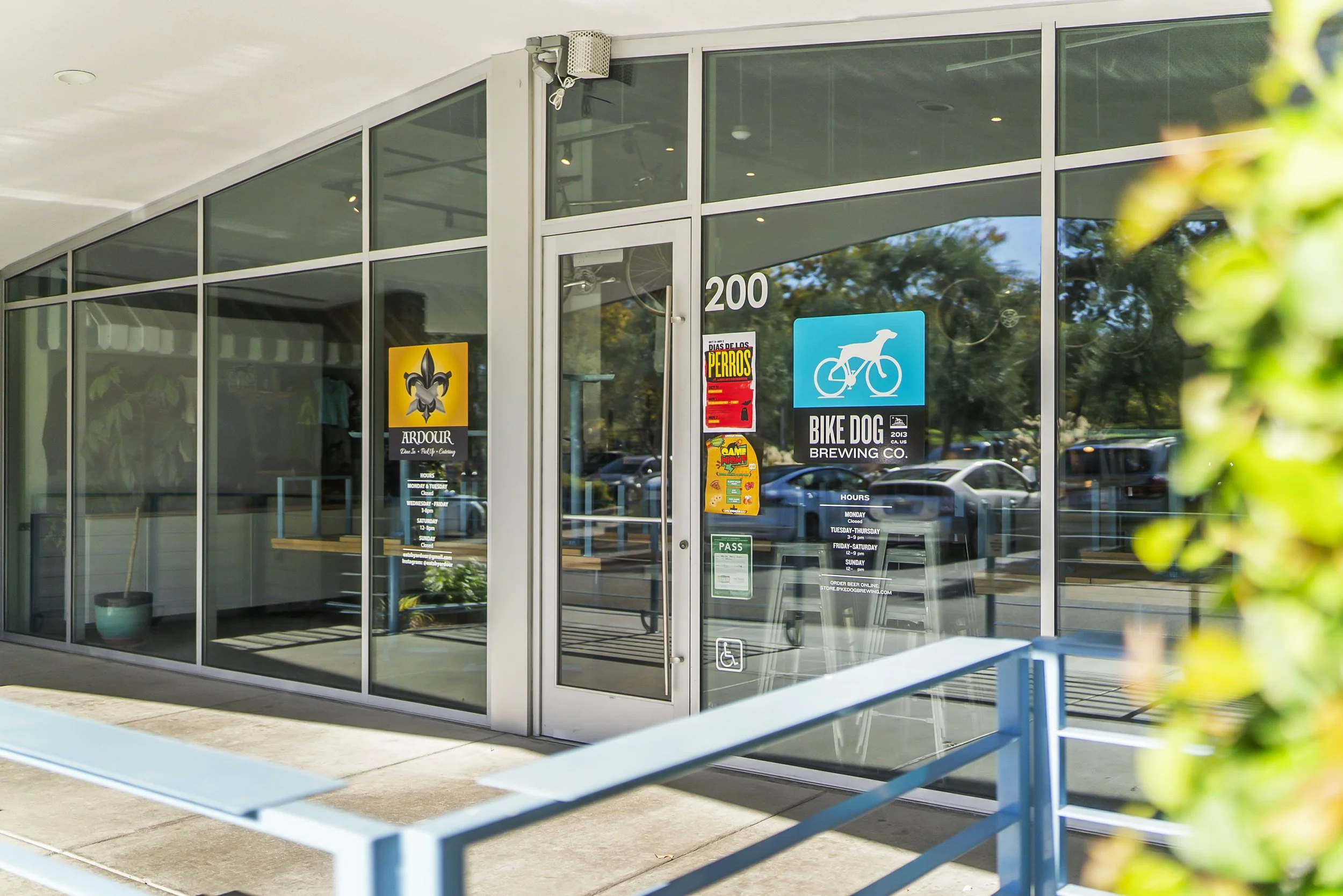 1008 Yale St Photos (77).JPG