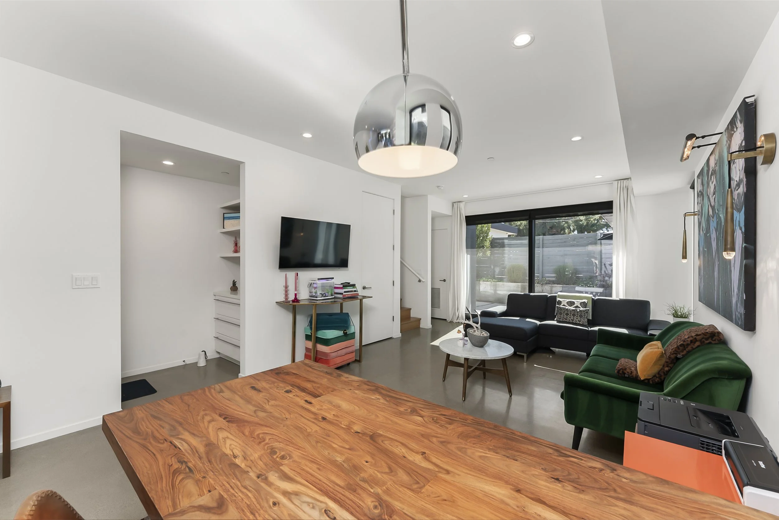 1008 Yale St Photos (36).JPG