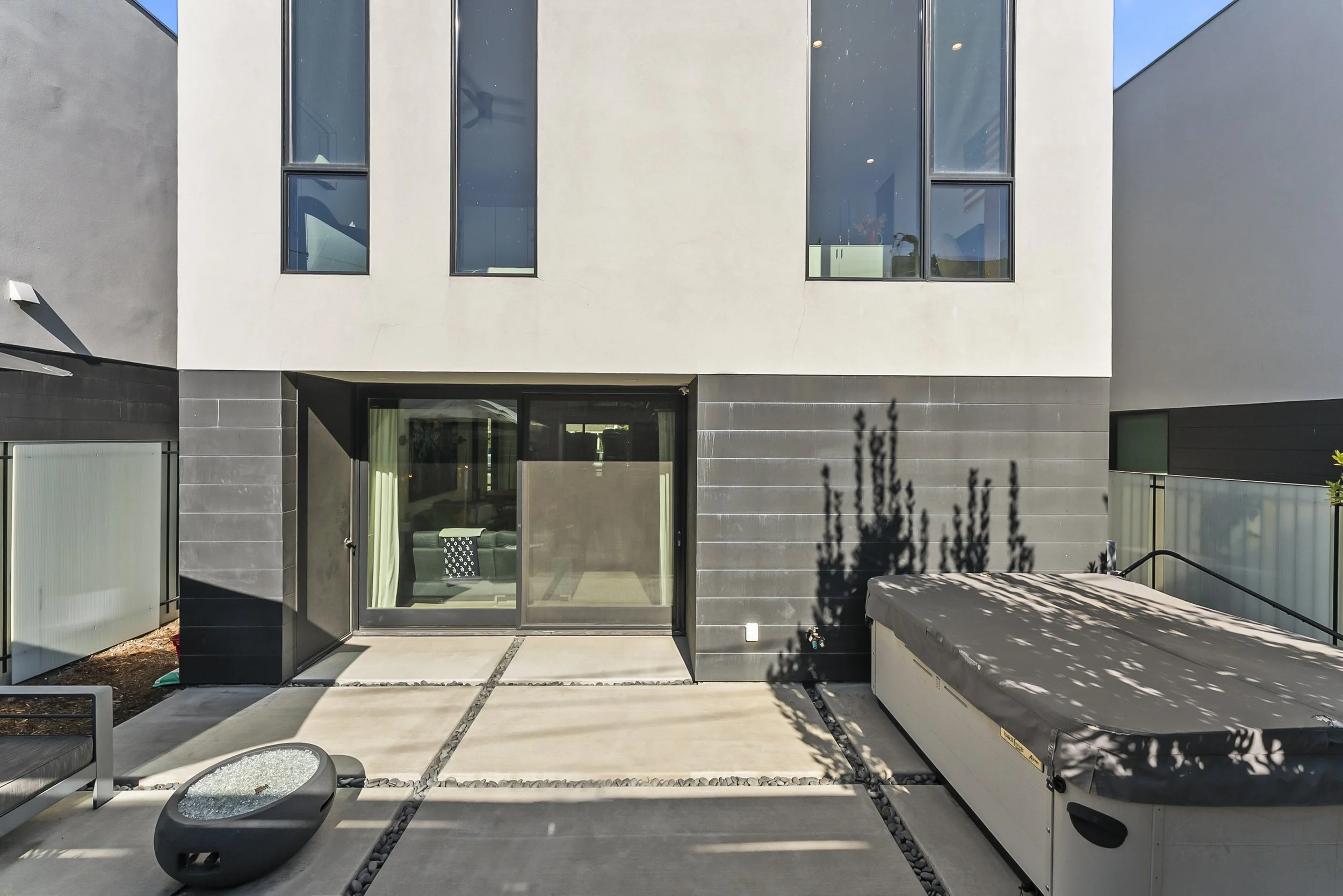 1008 Yale St Photos (72).JPG