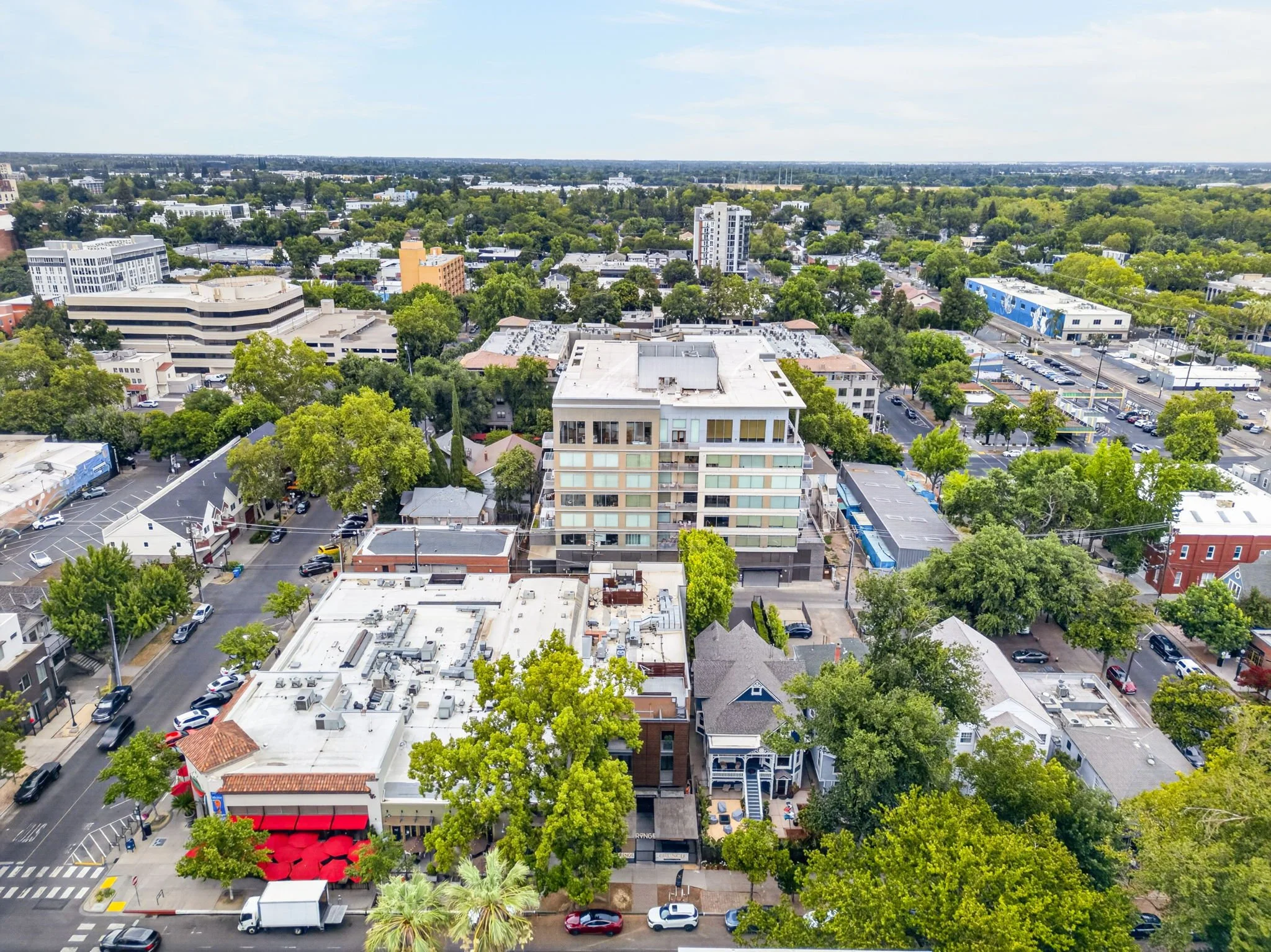 62-web-or-mls-1813 Capitol Ave.-62.jpg