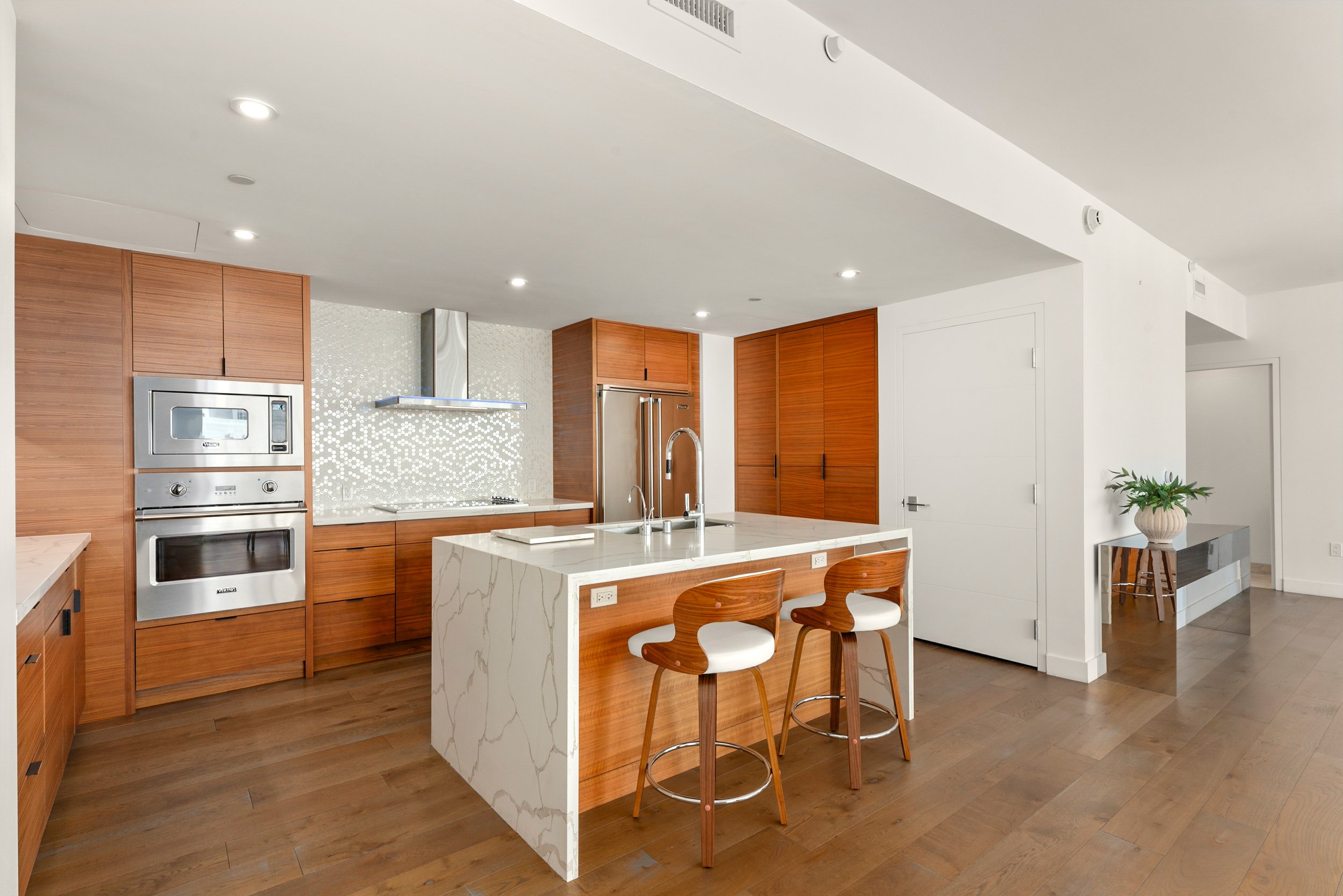 500 J St 1408 Photos (17).jpg