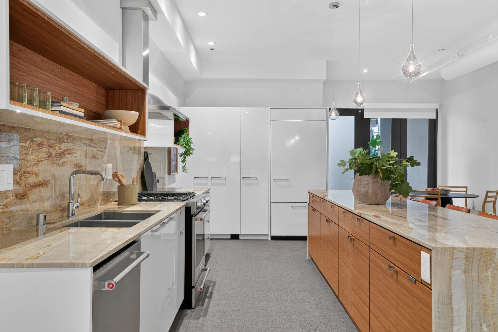 30-web-or-mls-1813 Capitol Ave.-30.jpg