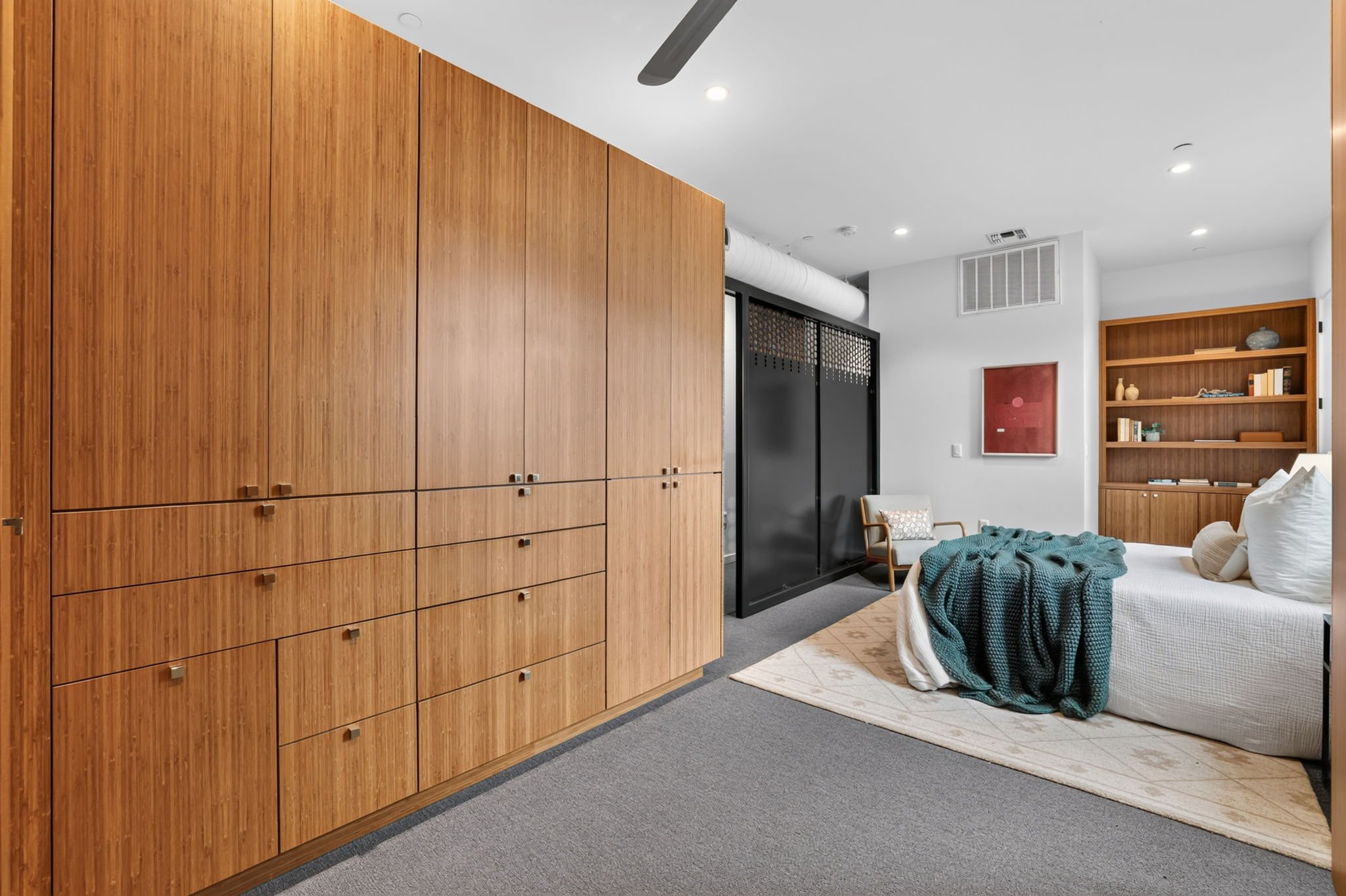 36-web-or-mls-1813 Capitol Ave.-36.jpg