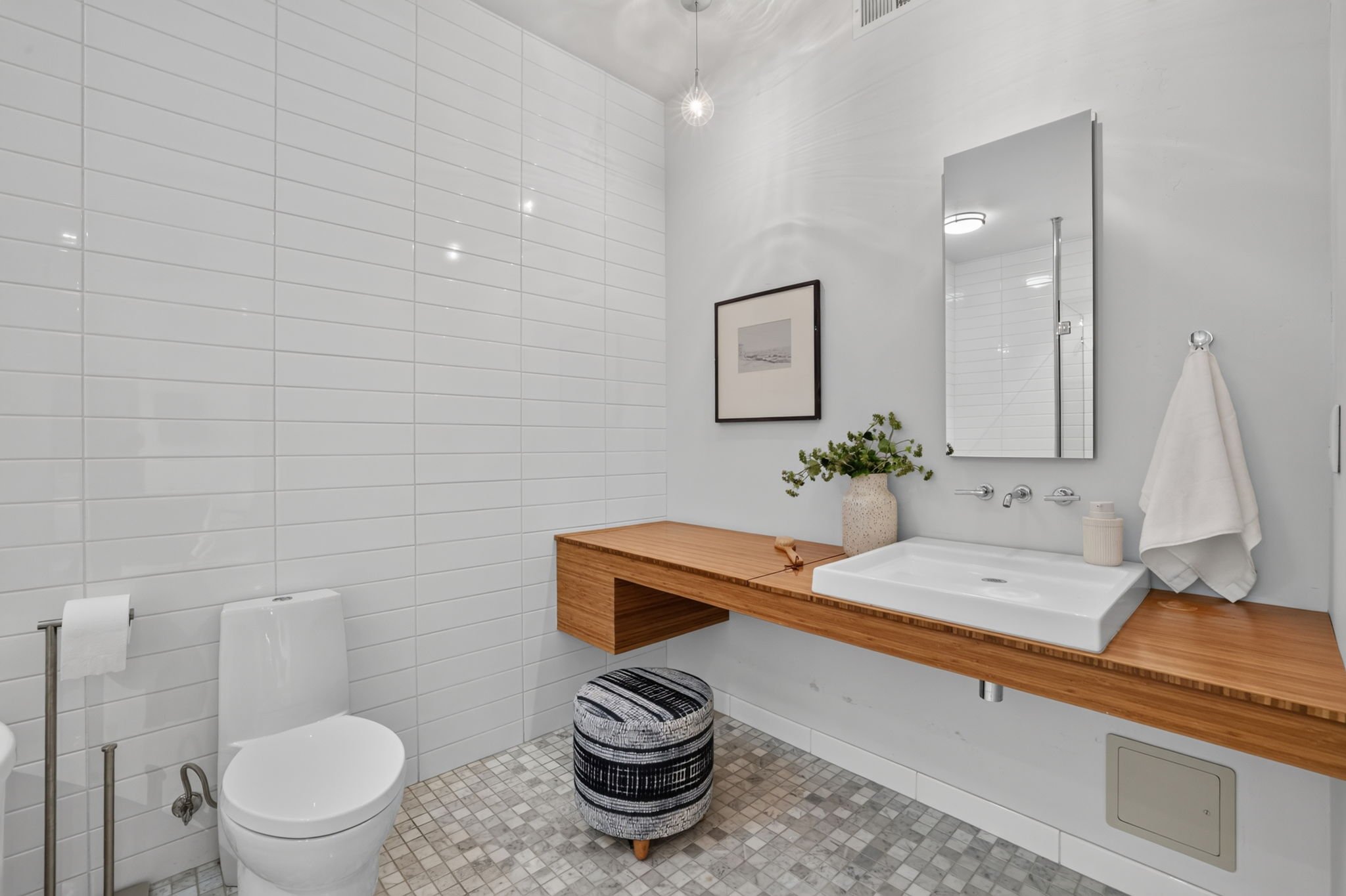 38-web-or-mls-1813 Capitol Ave.-38.jpg