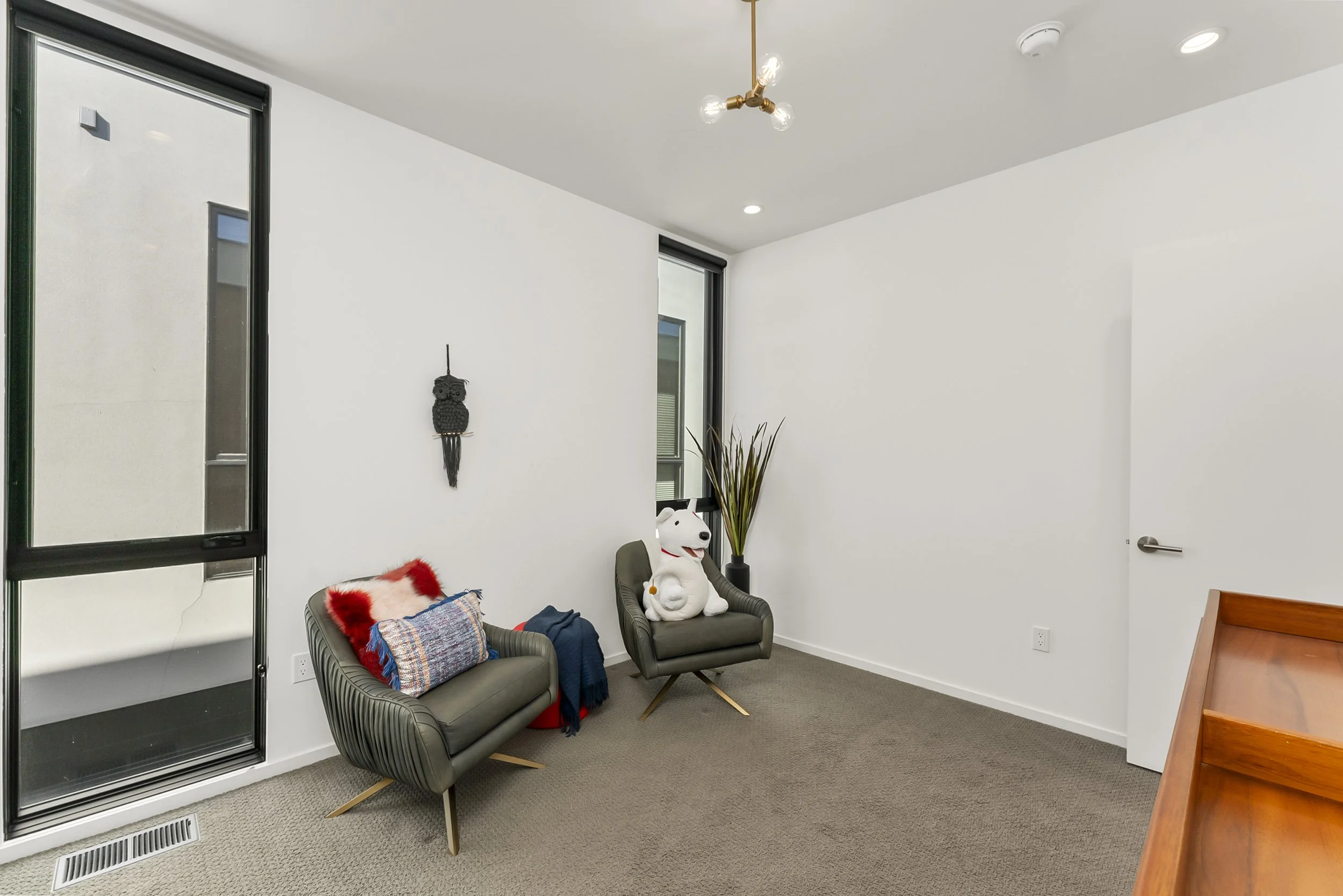 1008 Yale St Photos (49).JPG