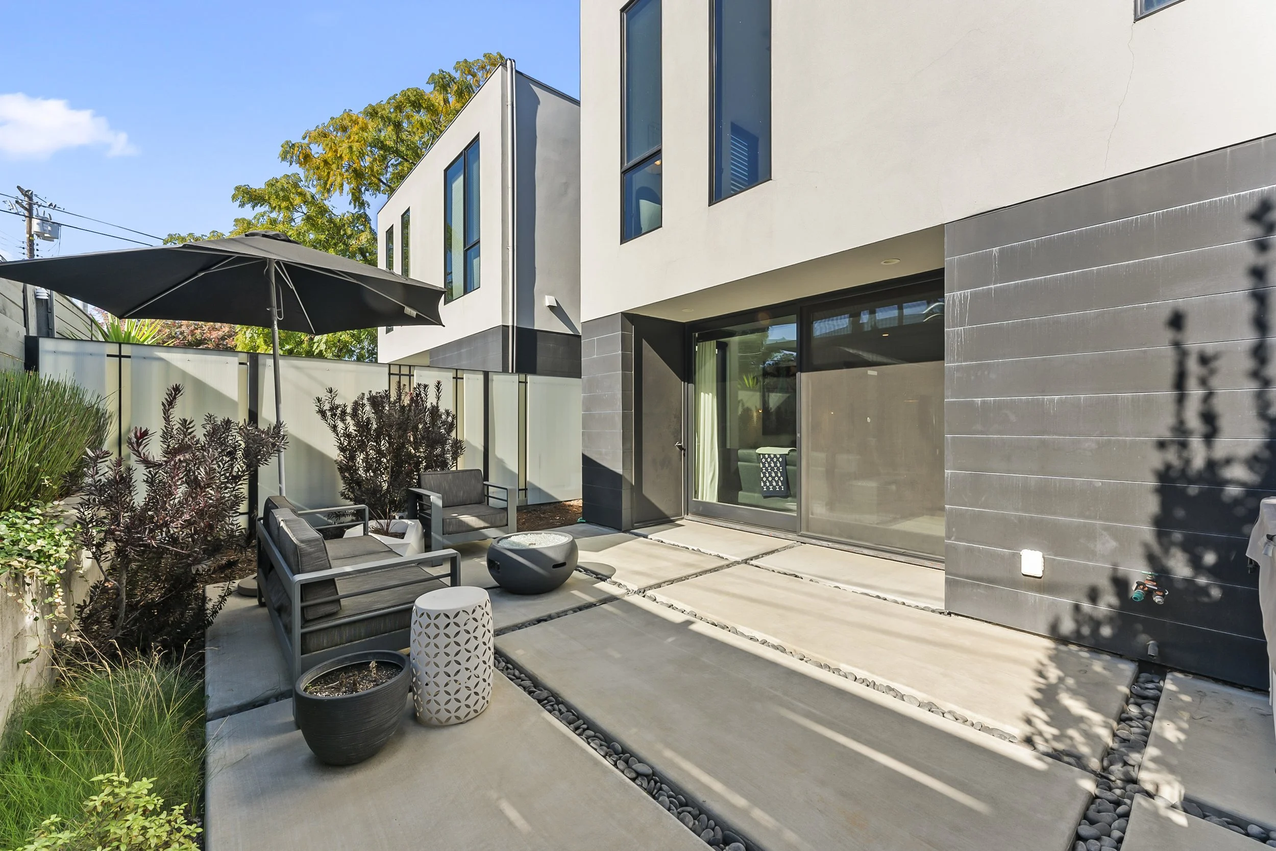 1008 Yale St Photos (68).JPG