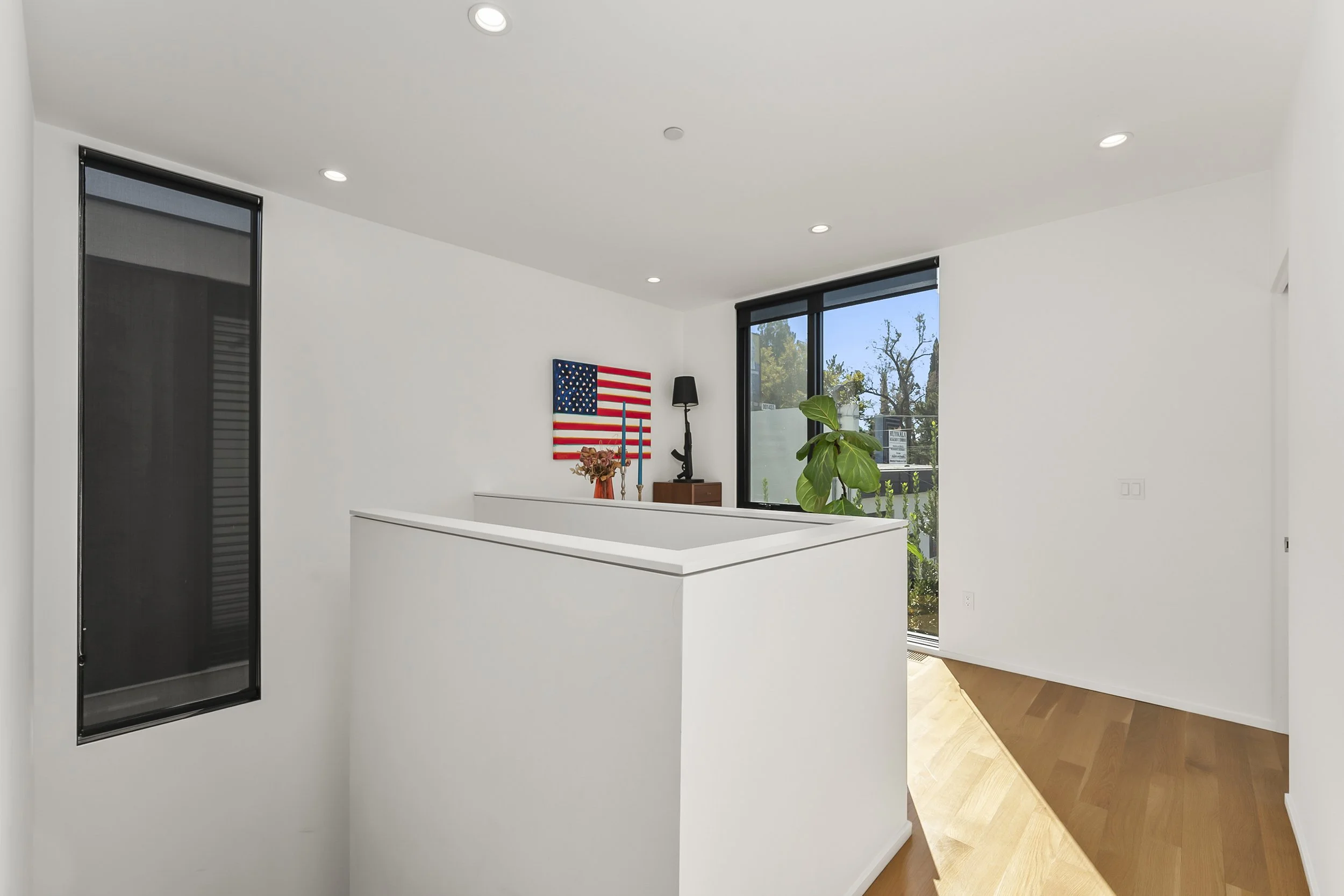 1008 Yale St Photos (39).JPG