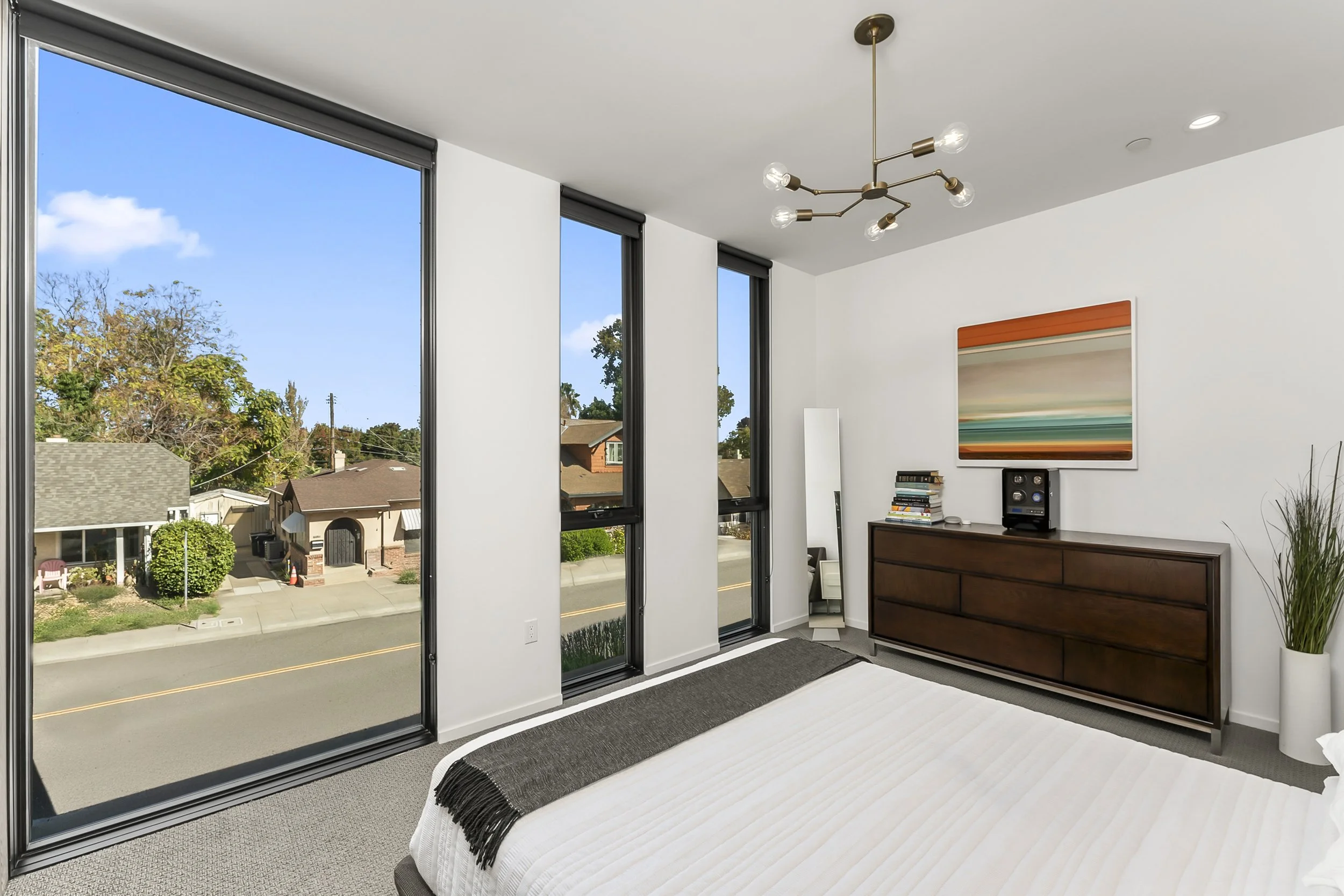 1008 Yale St Photos (55).JPG