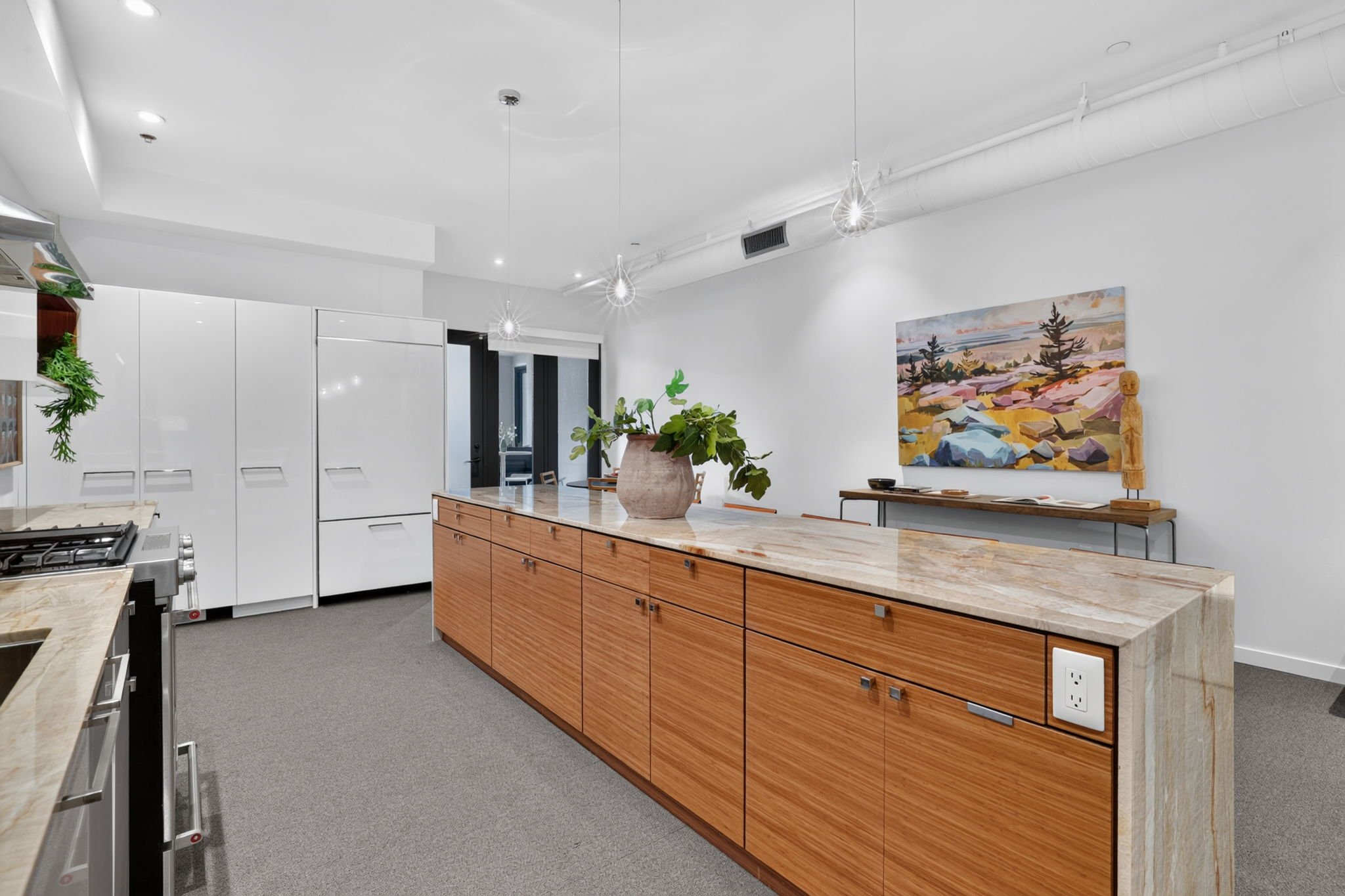 24-web-or-mls-1813 Capitol Ave.-24.jpg