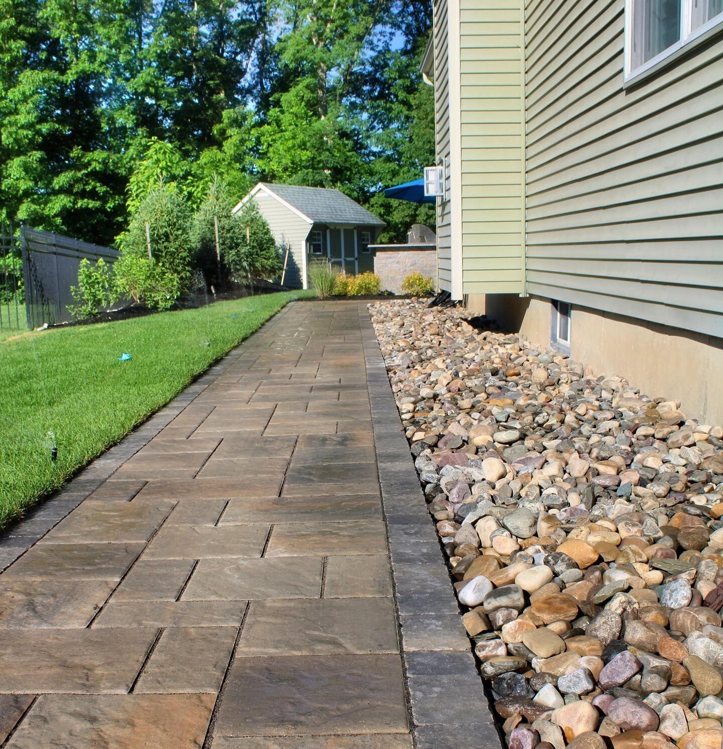 A paver patio, walkway or driveway already sets your home apart from others using poured concrete or asphalt. But a really cool attribute that comes with these pavers is that they provide us the ability to also create a paver design that is uniquely 