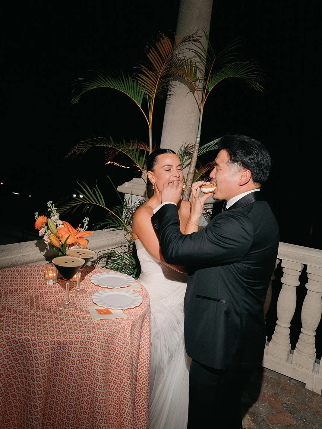 Don&rsquo;t love wedding cake? Skip it! 

Kate and Connor traded the traditional cake-and-champagne toast for a custom ice cream sandwich bar and espresso martinis. 

Your wedding weekend should taste like your favorite things, not just what&rsquo;s 