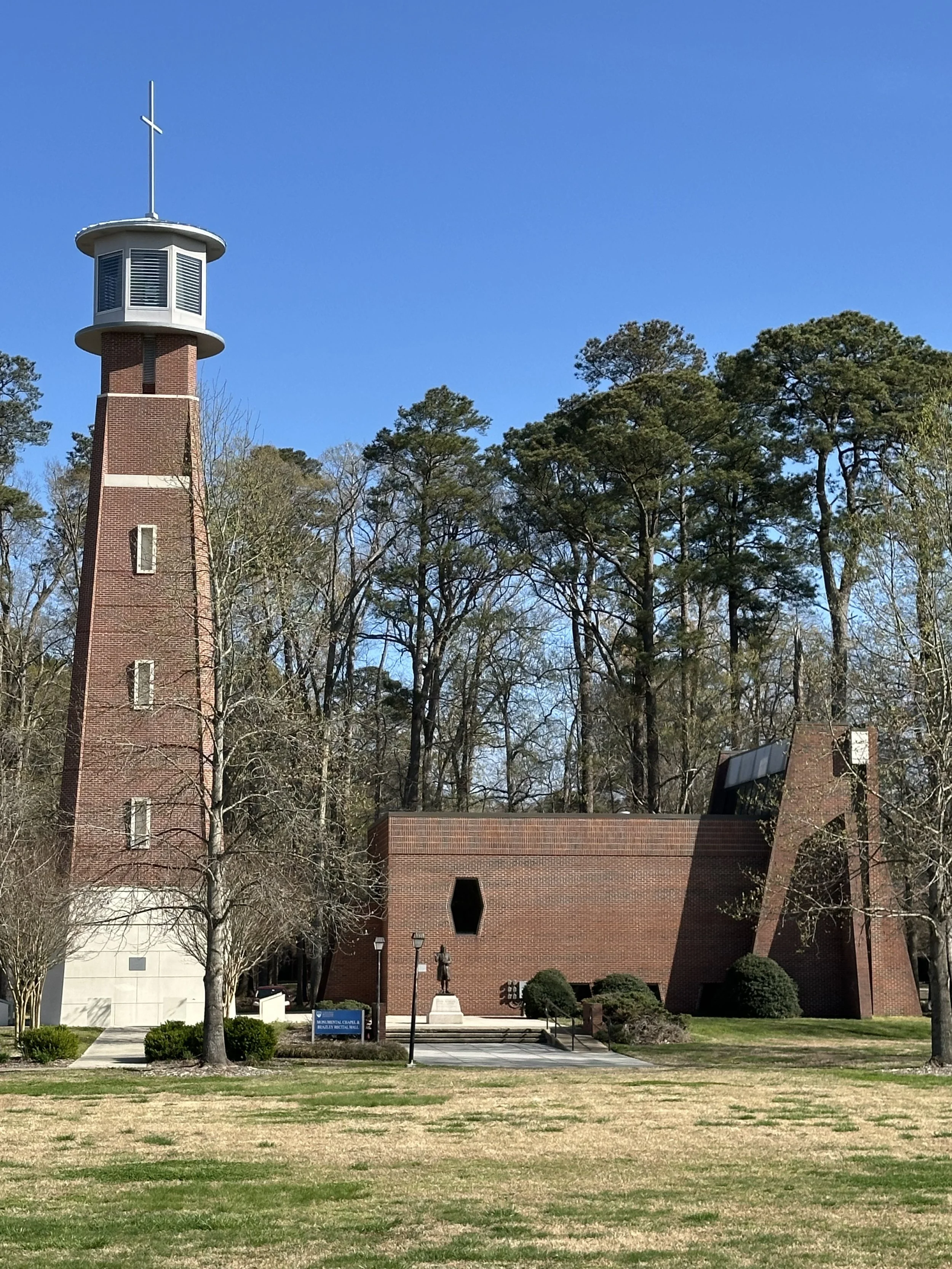 VWU6-Monumental Chapel.jpeg