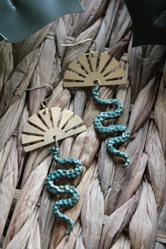 https://i.etsystatic.com/23424390/r/il/63777b/3097706295/il_570xN.3097706295_1vpl.jpg