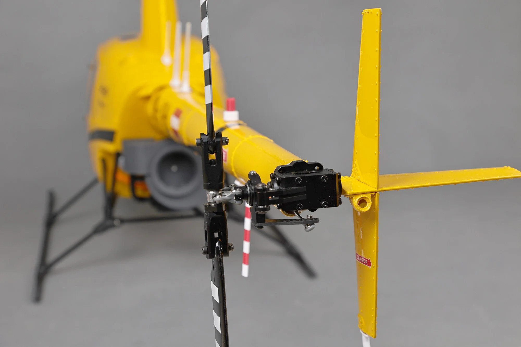 RVE Robinson R22 ( Tail Rotor blades 105-115mm )